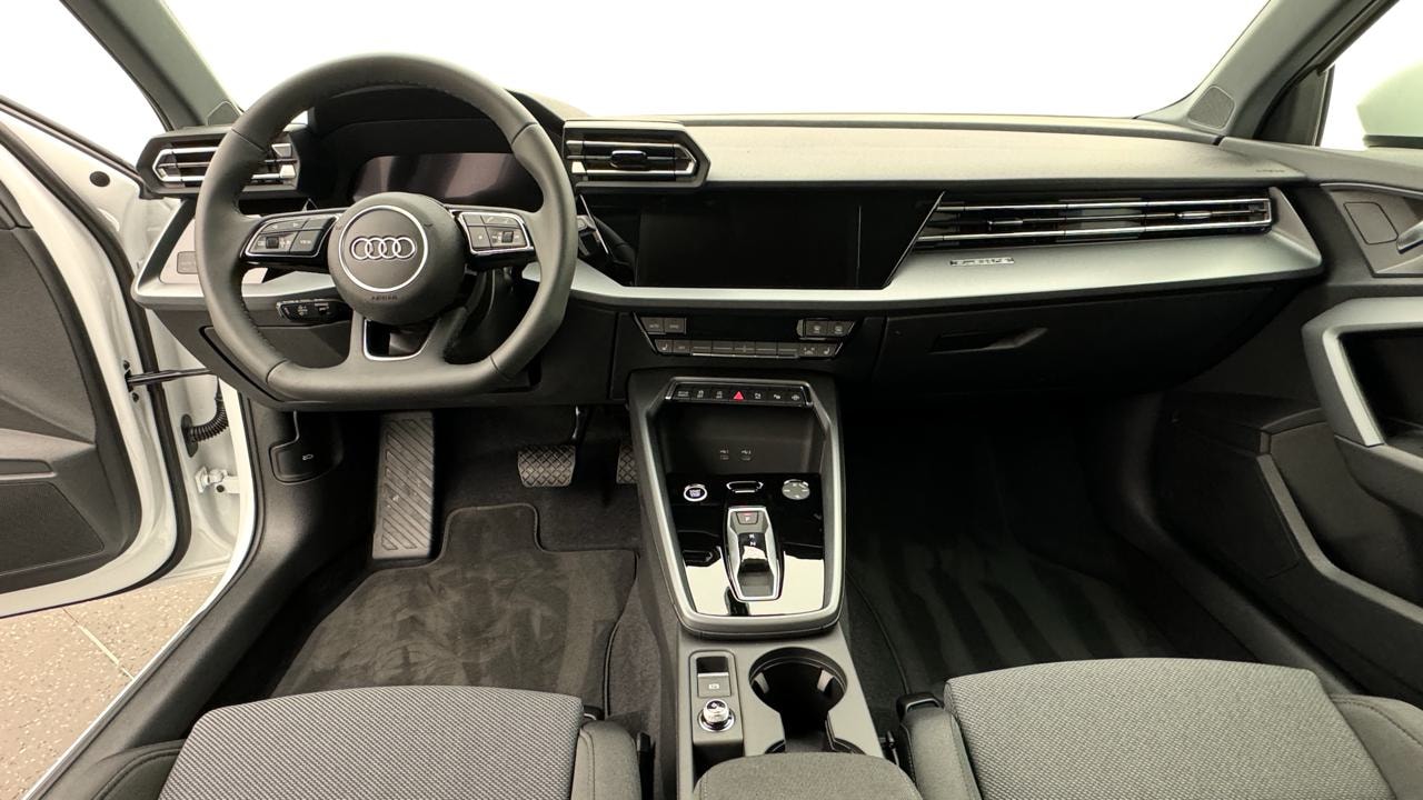 AUDI A3 allstreet 40 TFSI S-tronic quatttro-image-5