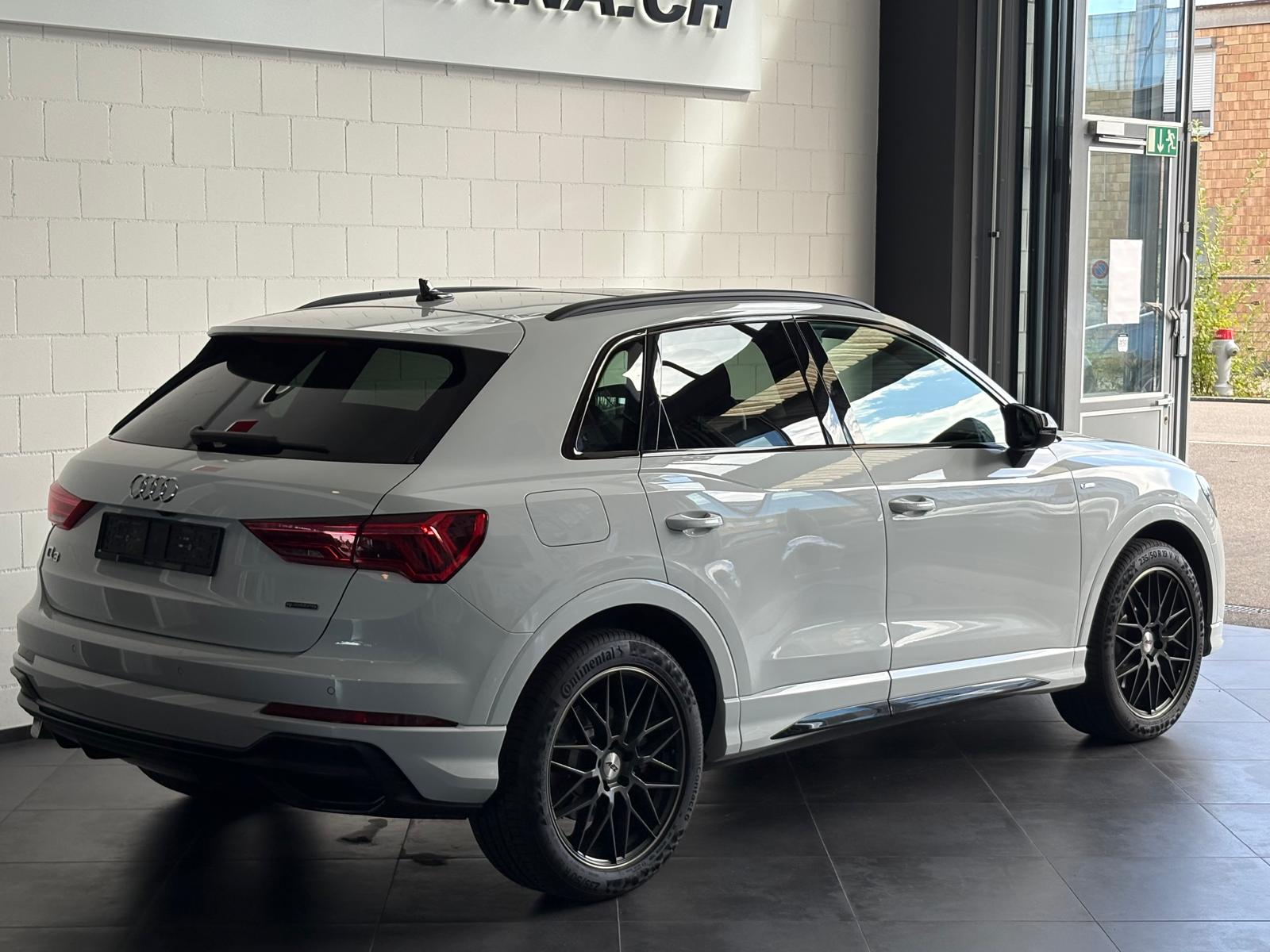 AUDI Q3 2.0 40 TFSI S line quattro S-Tronic-image-4