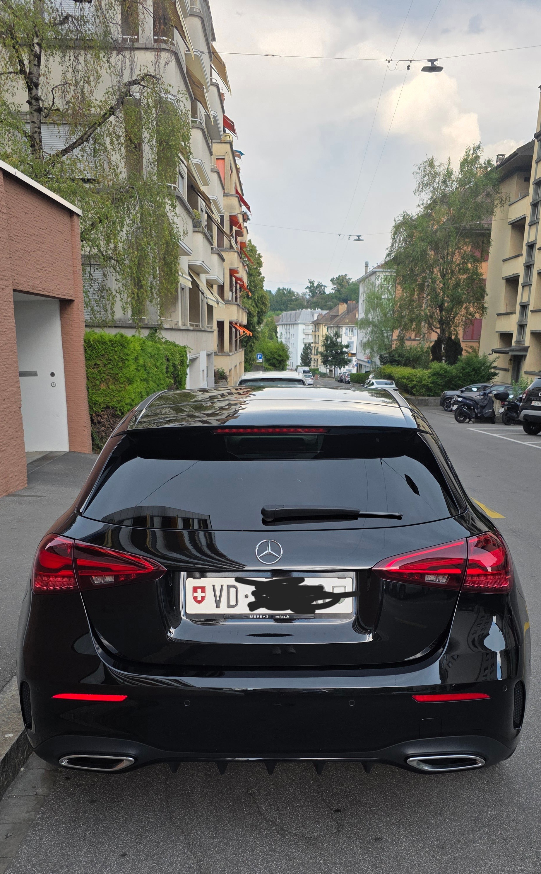 MERCEDES-BENZ A 200 AMG Line-image-3