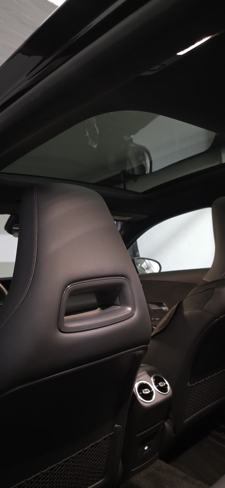 MERCEDES-BENZ A 200 AMG Line-image-8