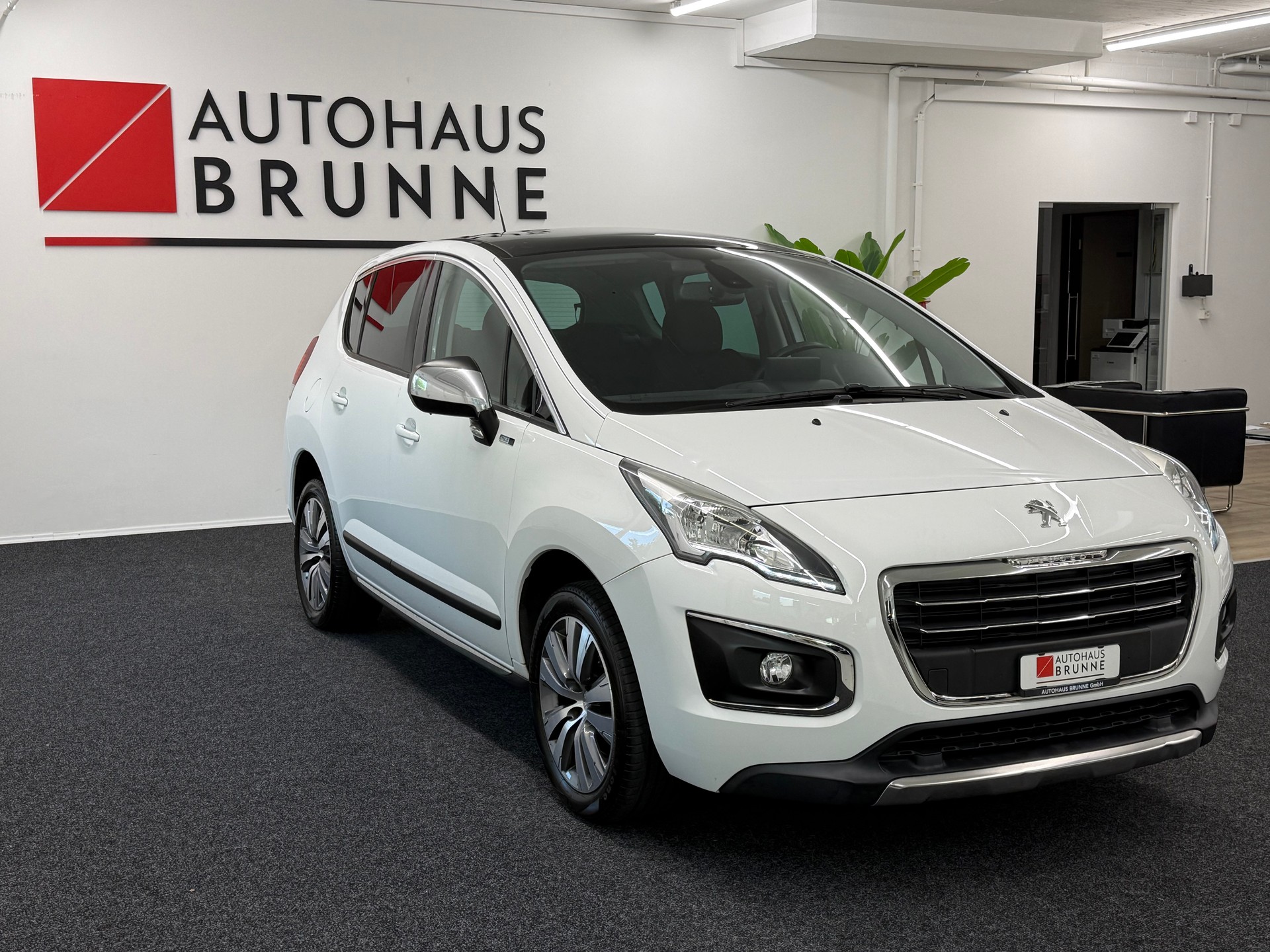 PEUGEOT 3008 1.6 16V T Style Tiptronic-showroom-element-2