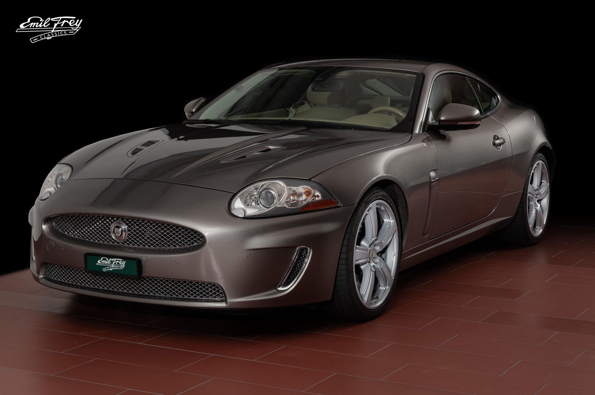 JAGUAR X150 Coupe