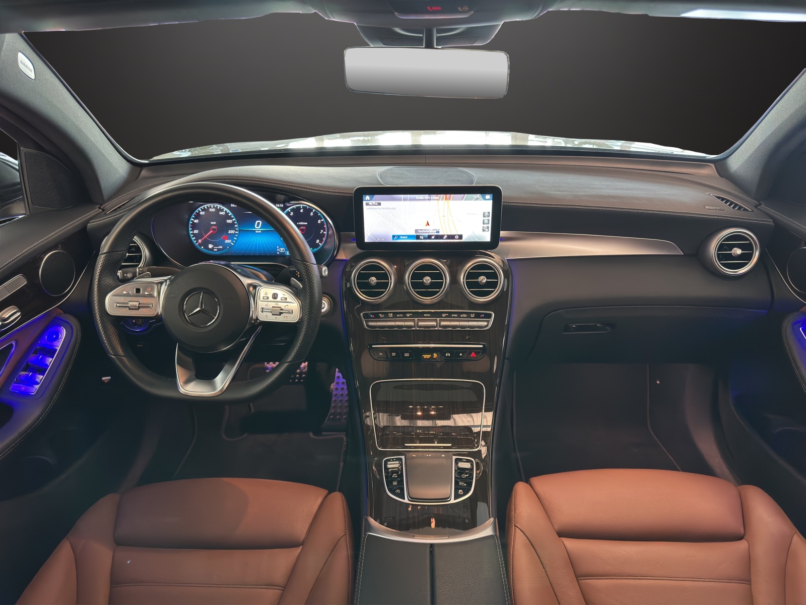 MERCEDES-BENZ GLC Coupé 300 AMG Line 4M-image-9