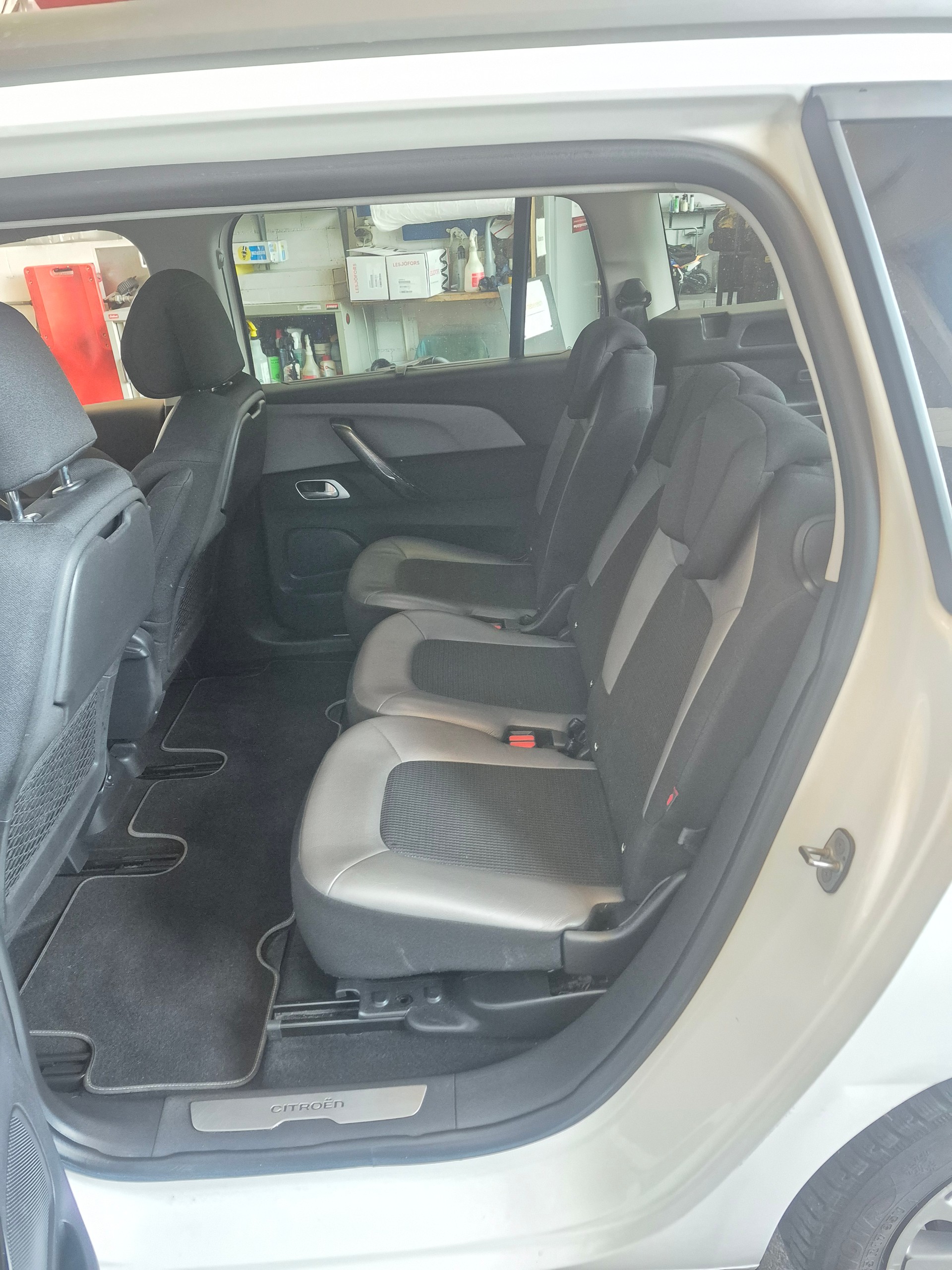 CITROEN C4 GRAND SPACETOURER-image-8