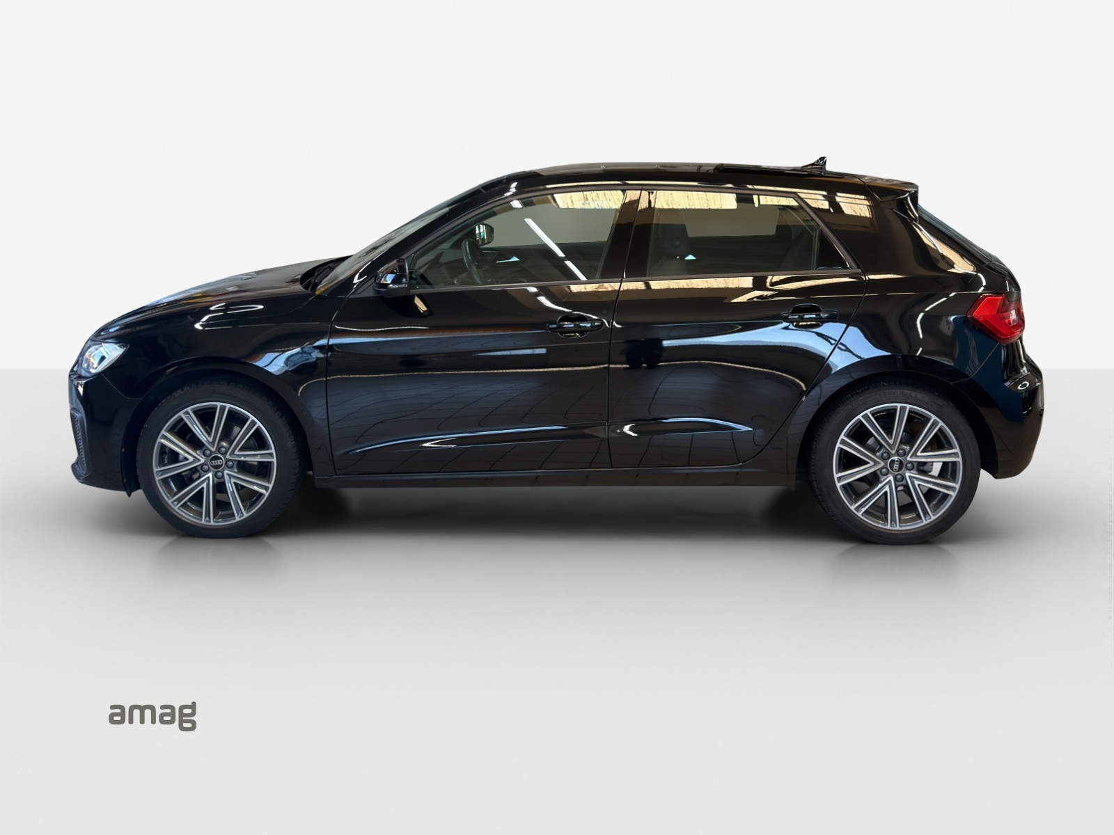 AUDI A1 Sportback 30 TFSI Attraction S-tronic-showroom-element-1