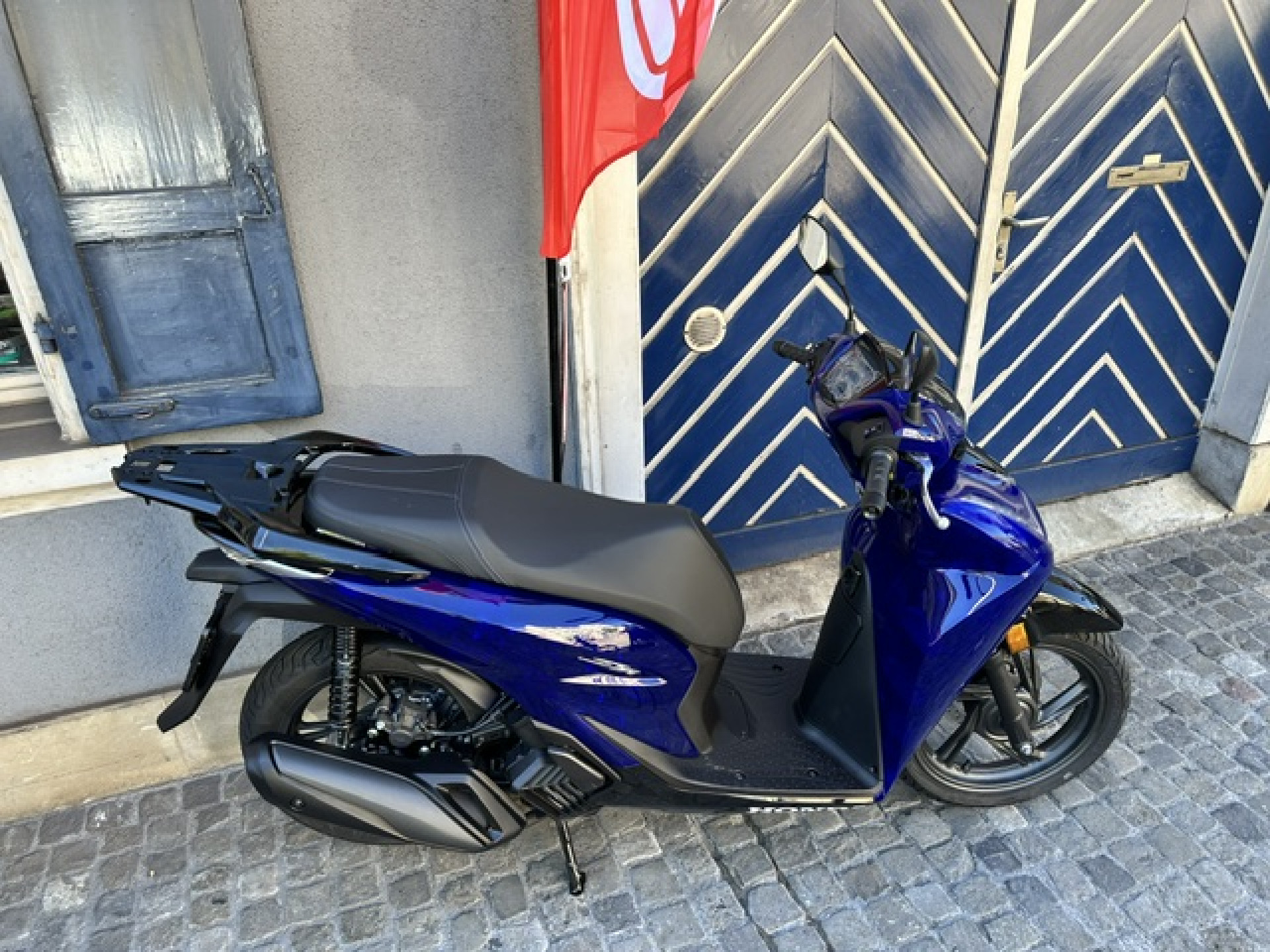 HONDA SH 125 Vetro Blue Modell 2026 Summer Sale-image-5