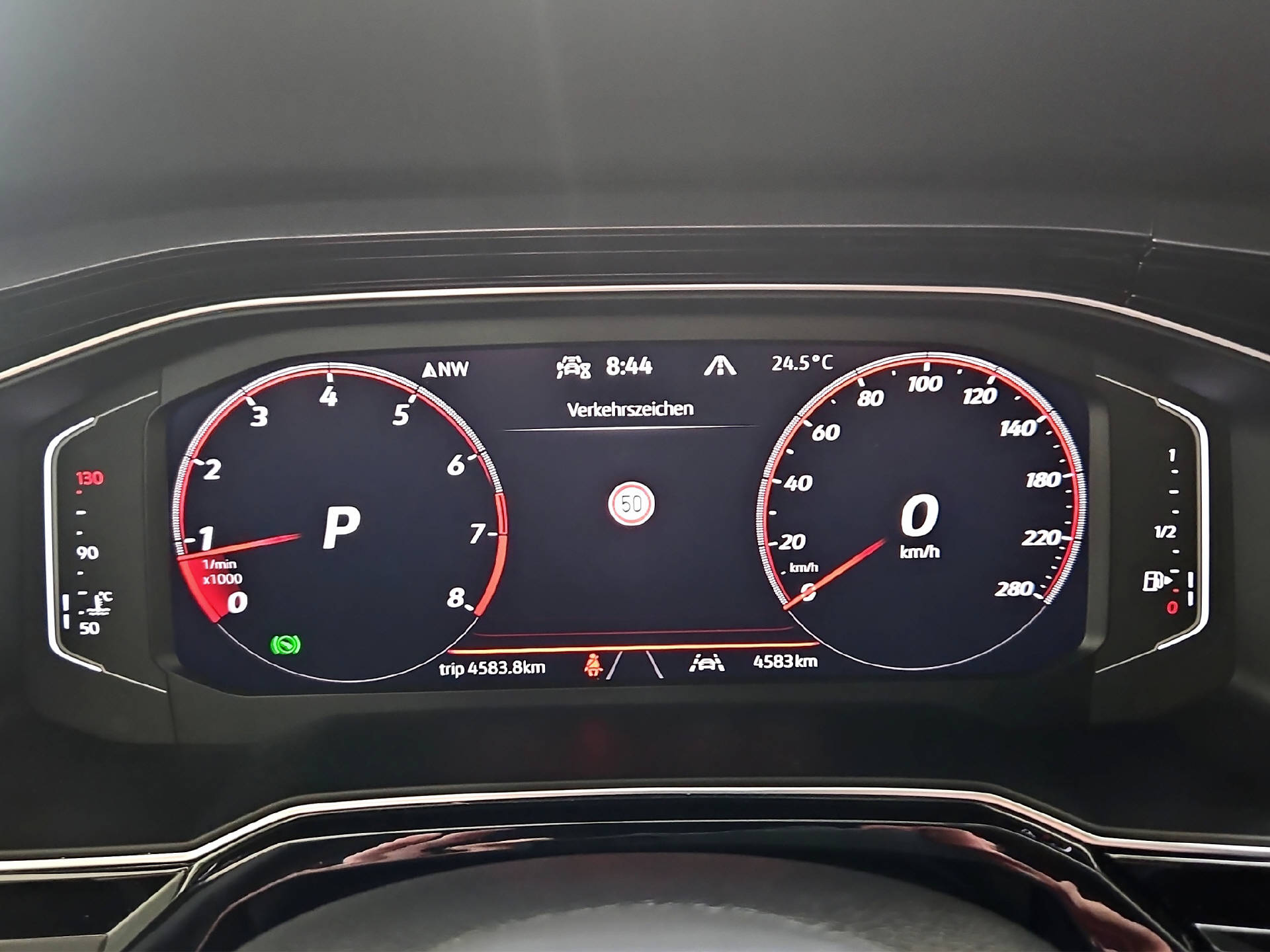 VW Polo 2.0 TSI GTI DSG-image-8