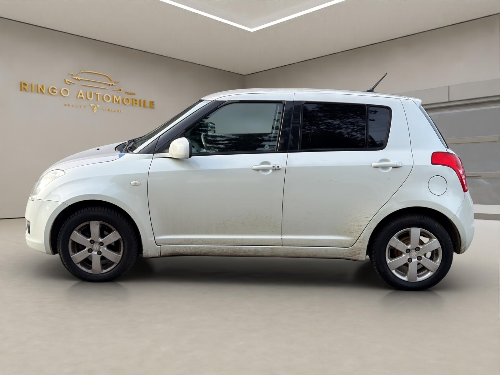 SUZUKI Swift 1.3i 16V GL Top 4x4-showroom-element-3