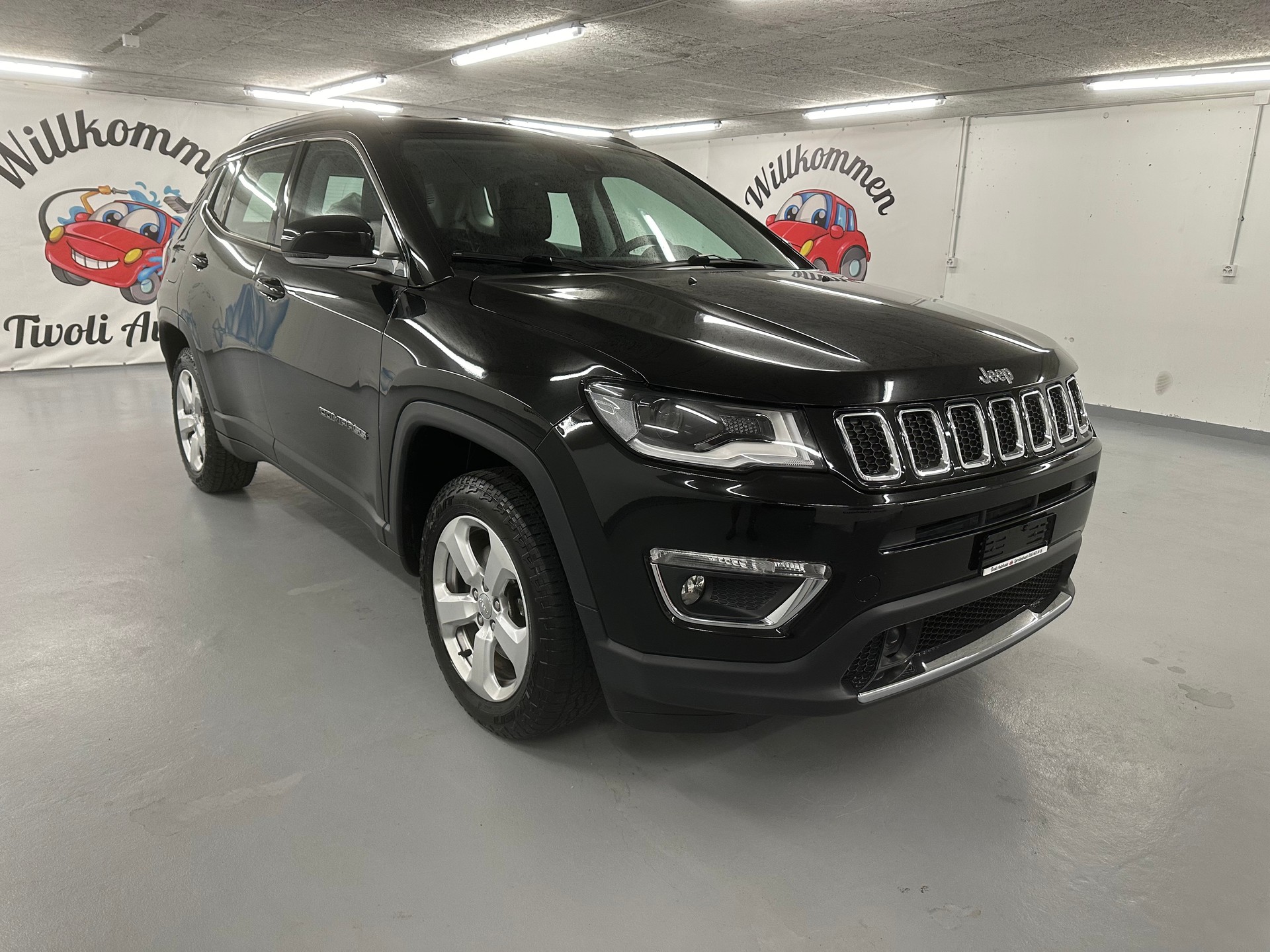 JEEP Compass 1.4 Turbo Freedom AWD 9ATX-showroom-element-1
