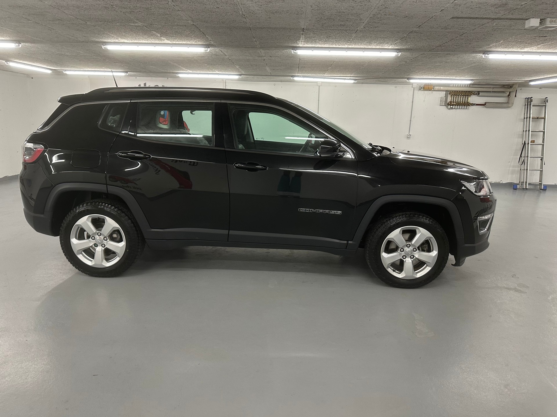 JEEP Compass 1.4 Turbo Freedom AWD 9ATX-showroom-element-3
