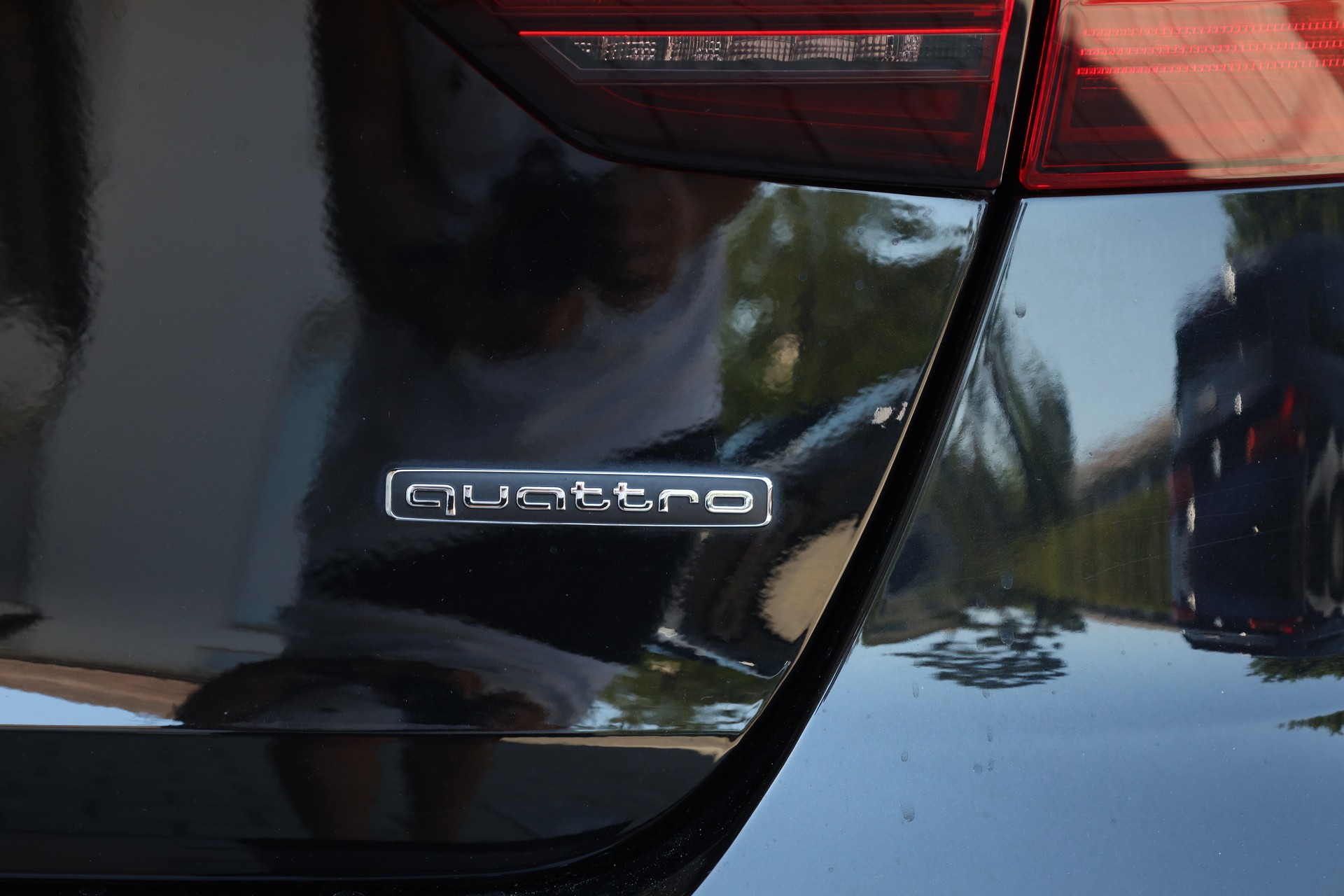 AUDI A4 Avant 45 TFSI S line S-tronic quattro-image-16
