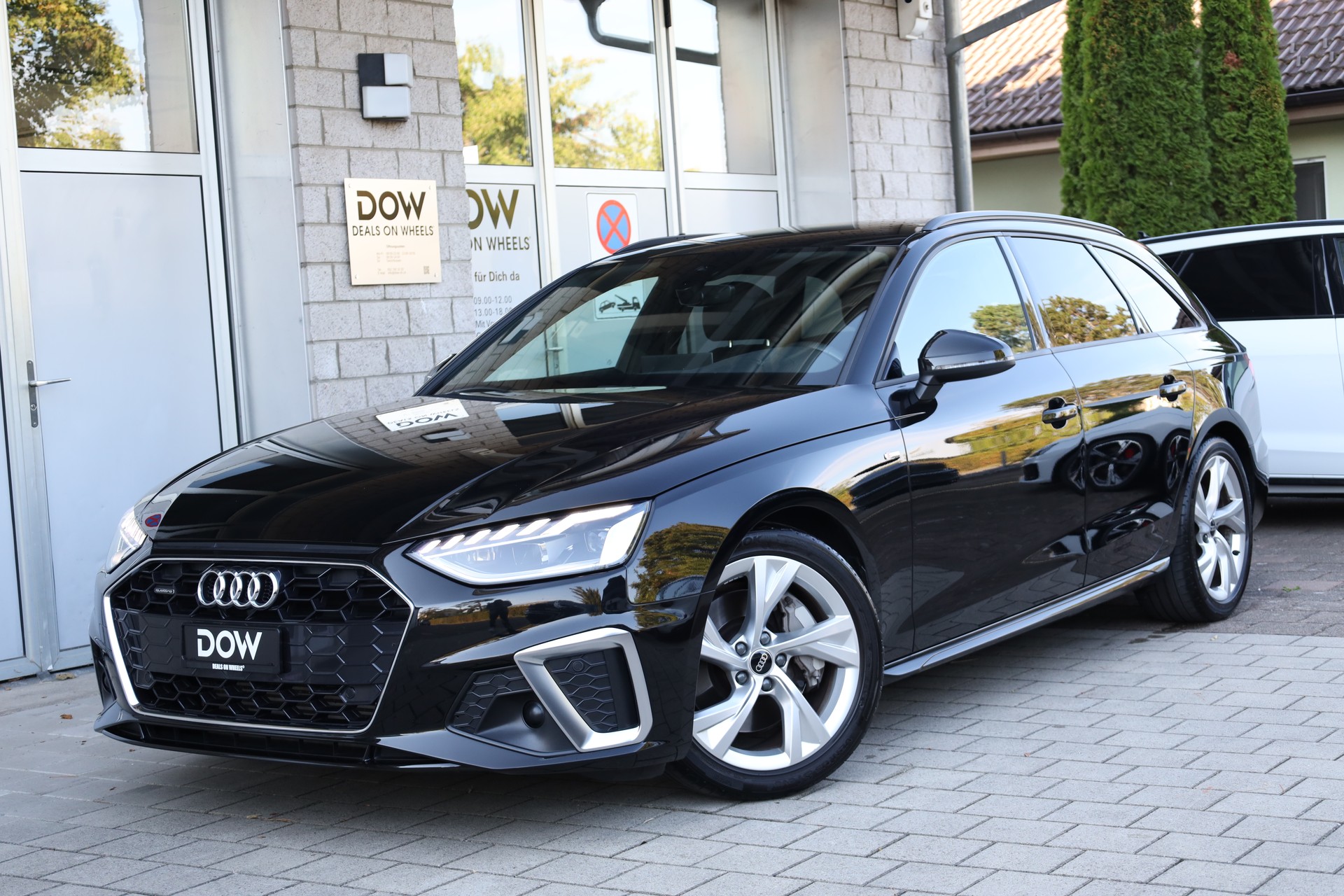 AUDI A4 Avant 45 TFSI S line S-tronic quattro