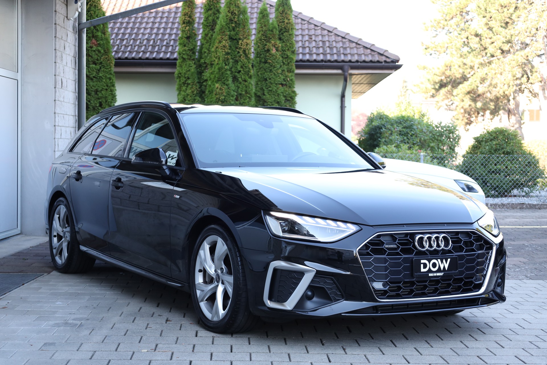 AUDI A4 Avant 45 TFSI S line S-tronic quattro-showroom-element-1