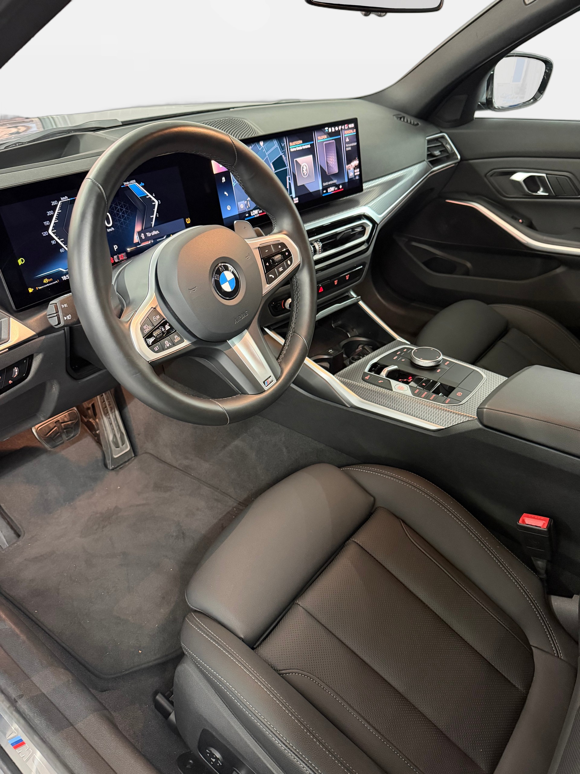 BMW 320d xDrive 48V Touring Steptronic M Sport-image-7