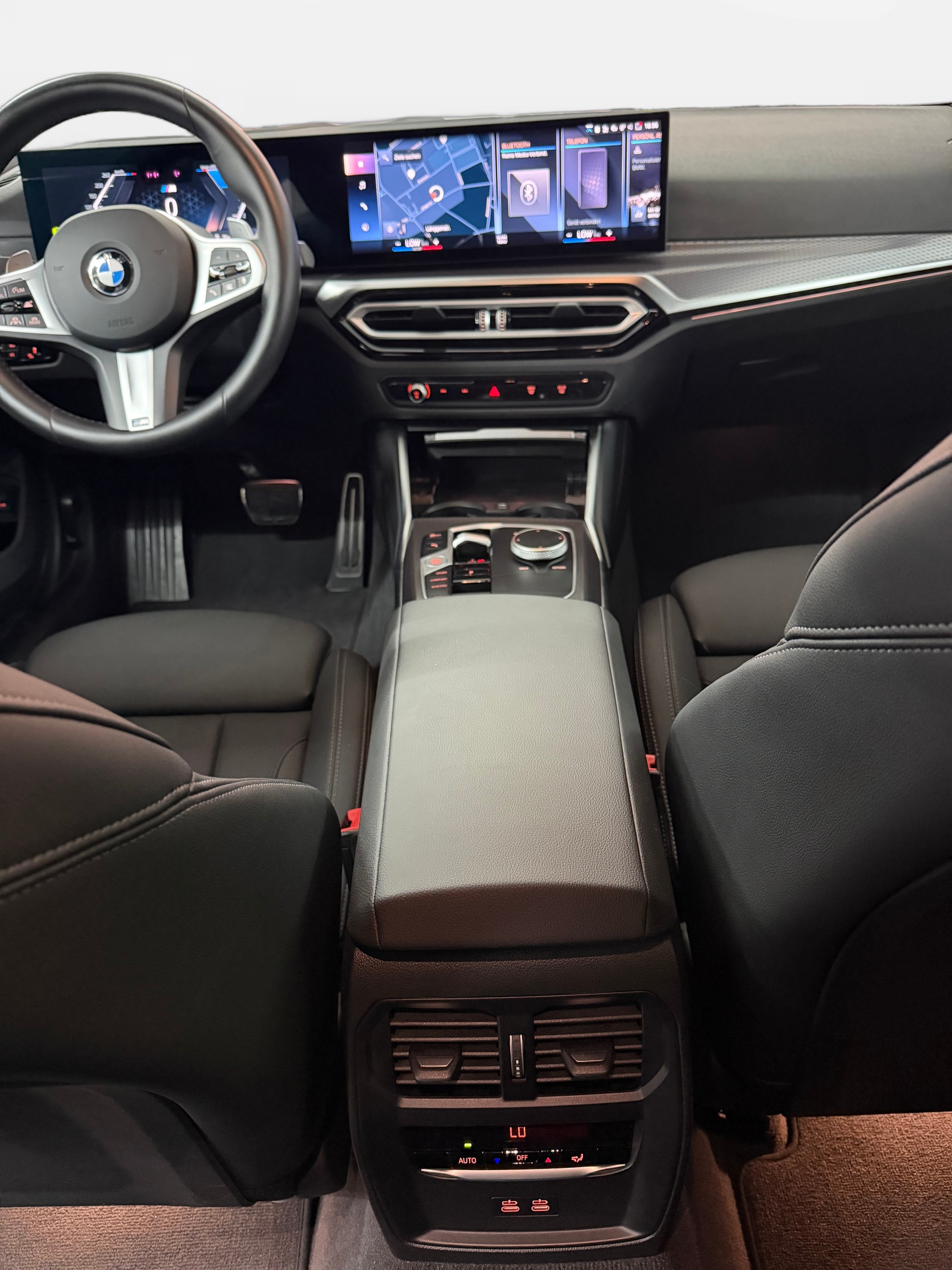 BMW 320d xDrive 48V Touring Steptronic M Sport-image-10