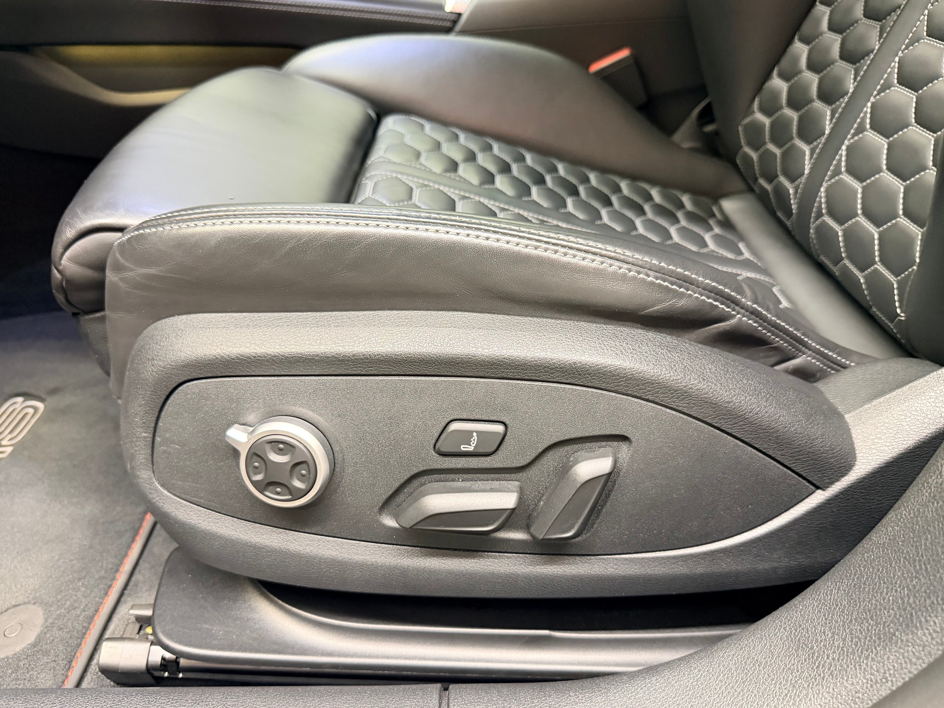 AUDI RS5 Sportback 2.9 TFSI quattro tiptronic-image-16