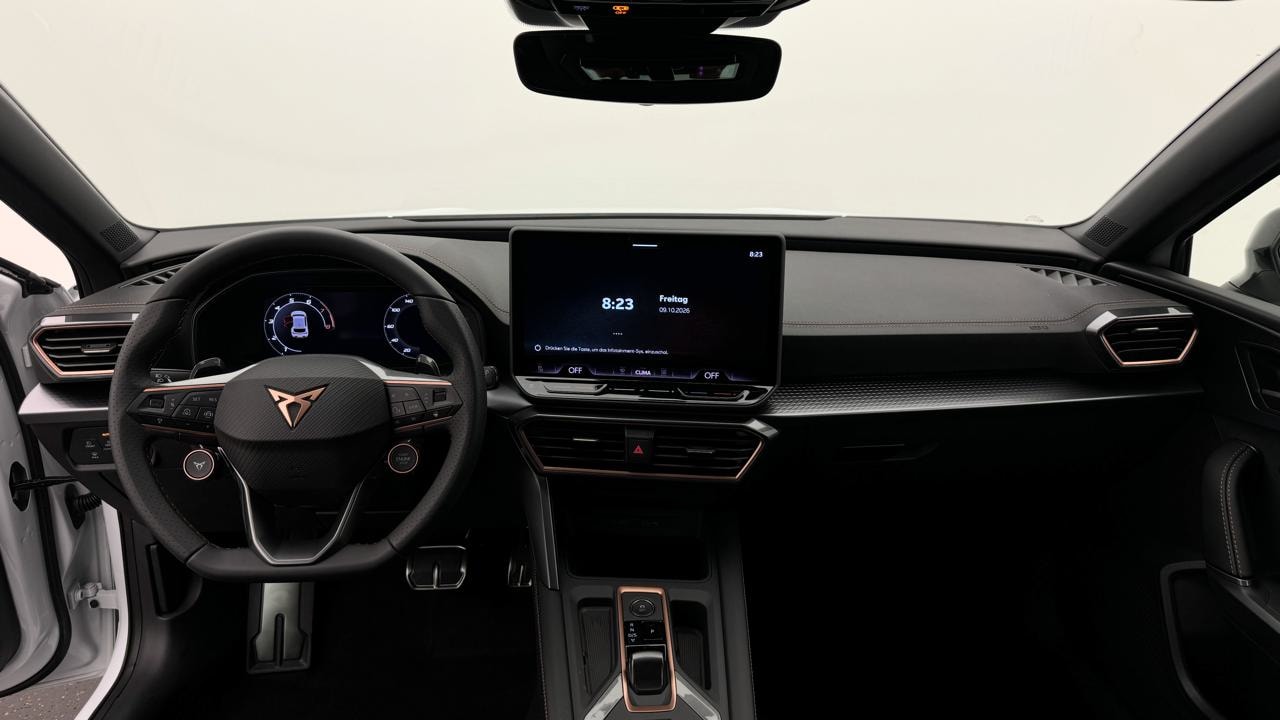 CUPRA LEON 1.5 e-HYBRID pHEV VZ Black Edition-image-5