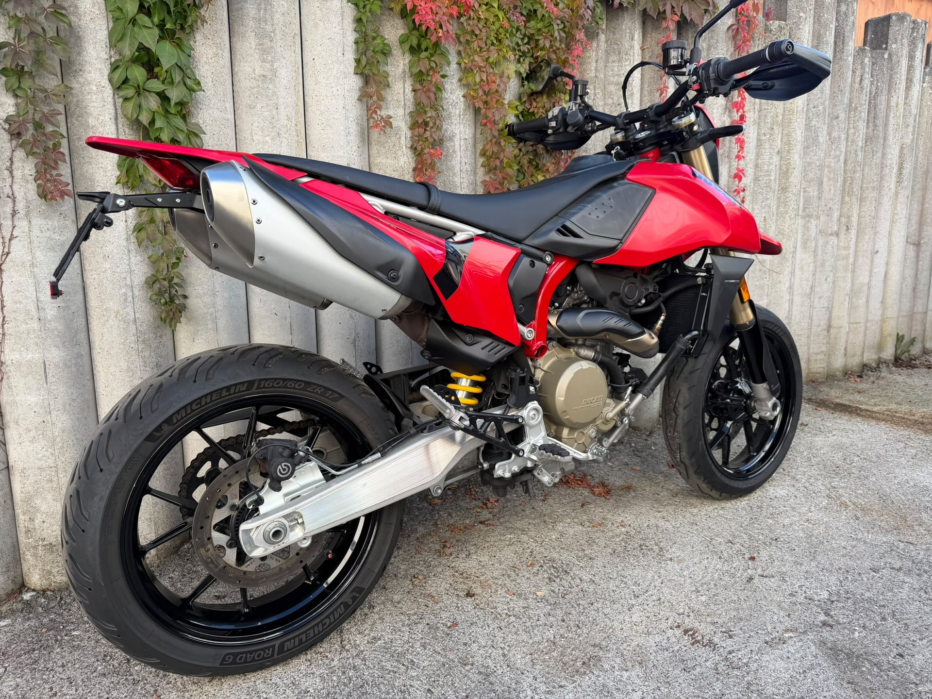 DUCATI Hypermotard 698 Mono (35kW)-image-3