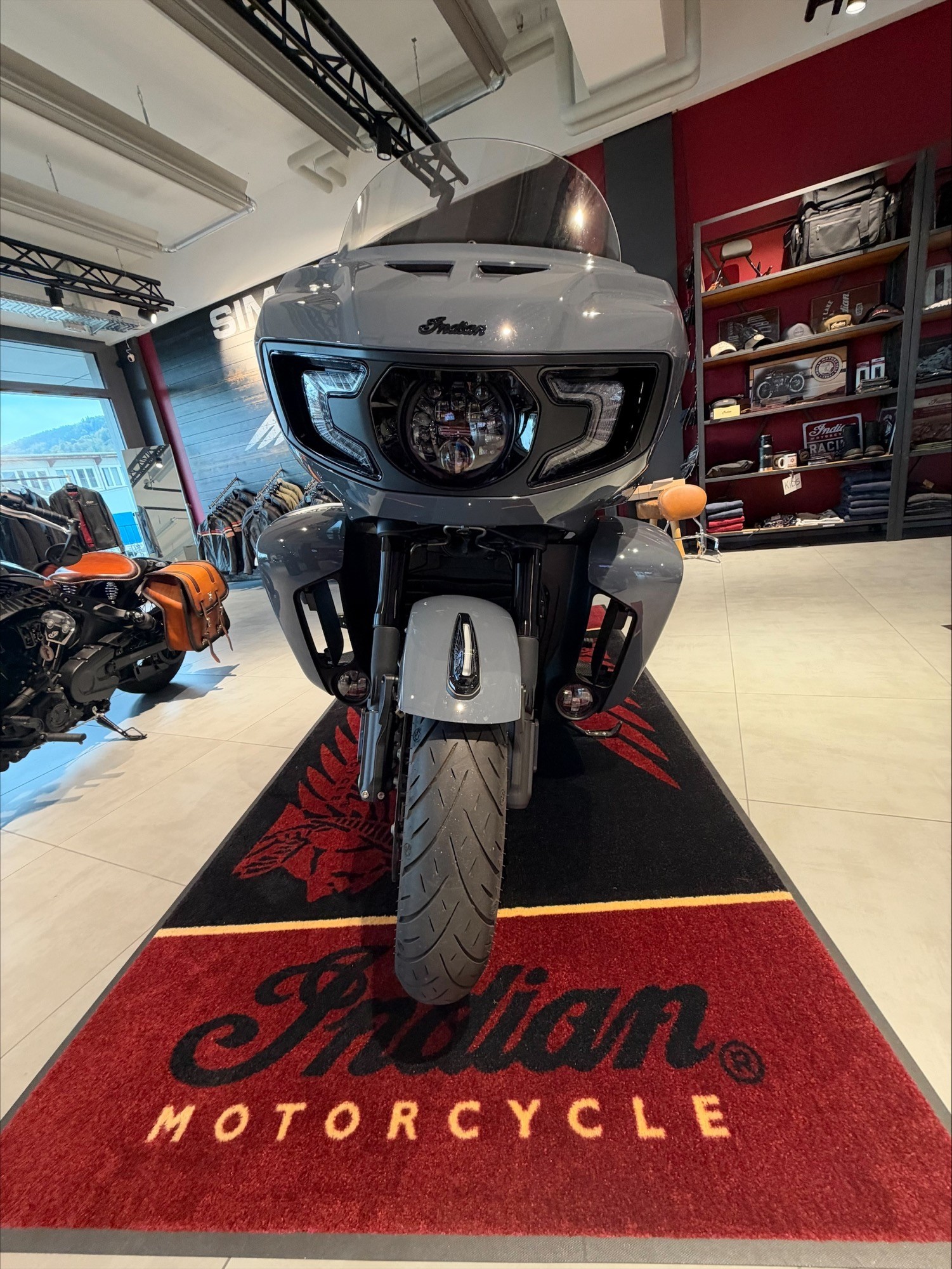 INDIAN Pursuit Dark Horse-image-2