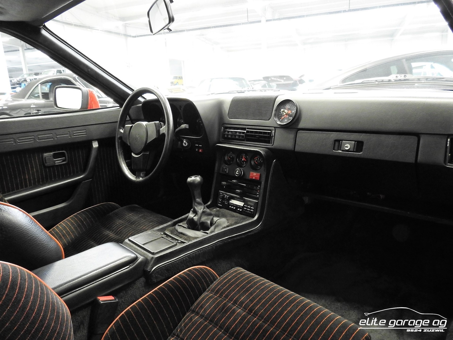 PORSCHE 924 Carrera GT-image-11