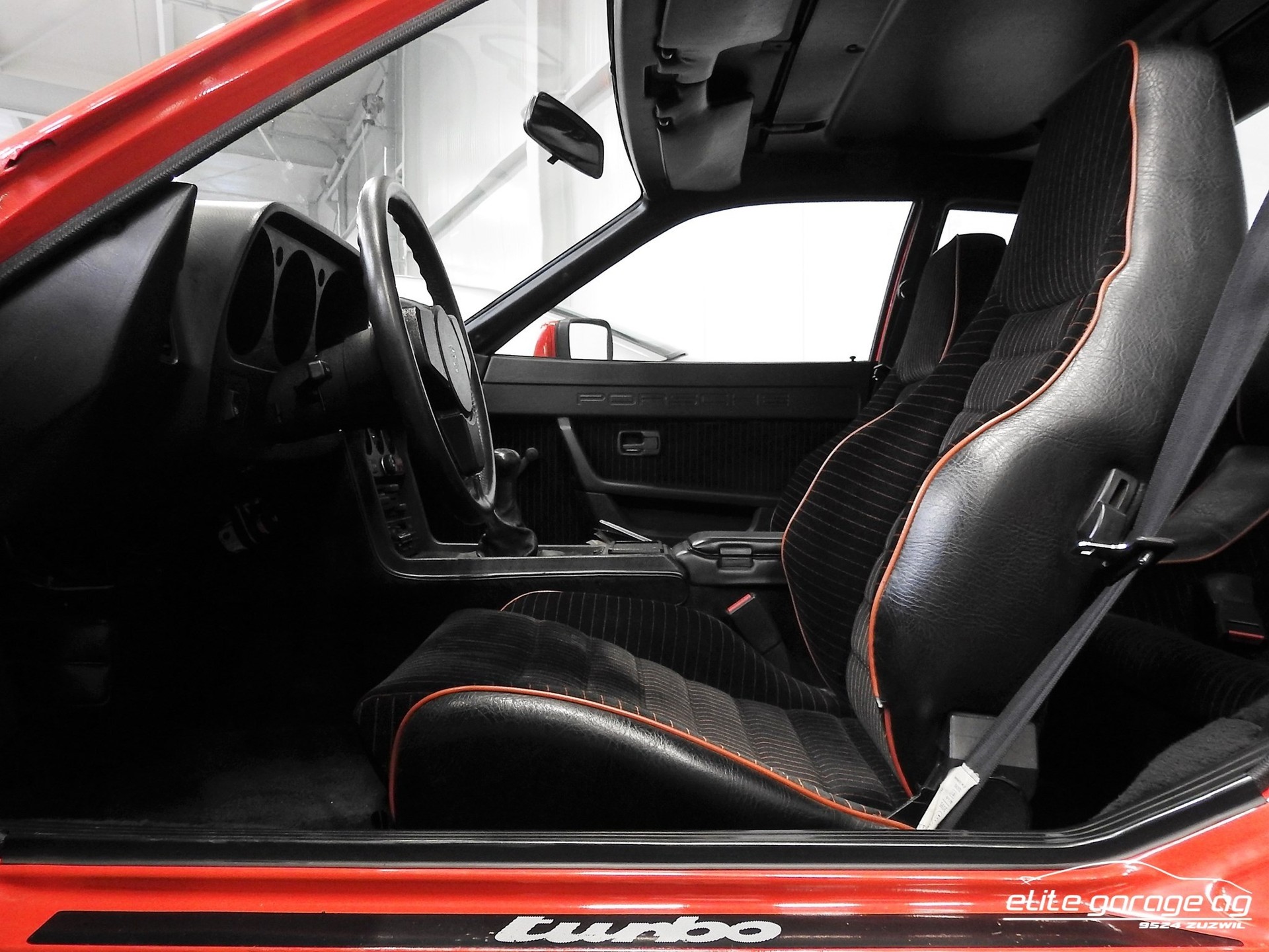 PORSCHE 924 Carrera GT-image-10