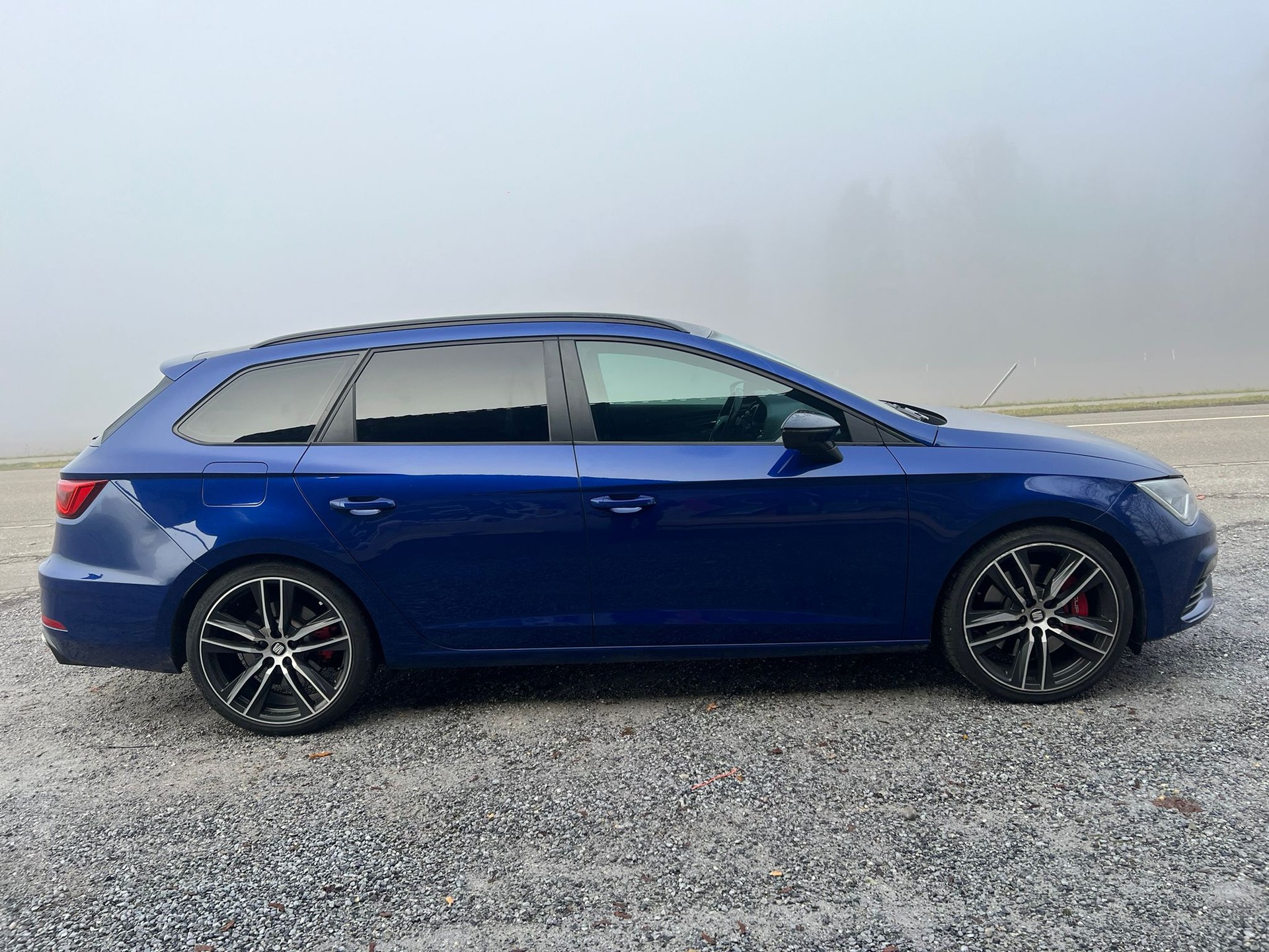 SEAT Leon ST 2.0 TSI Cupra 300 4 Drive DSG-image-13