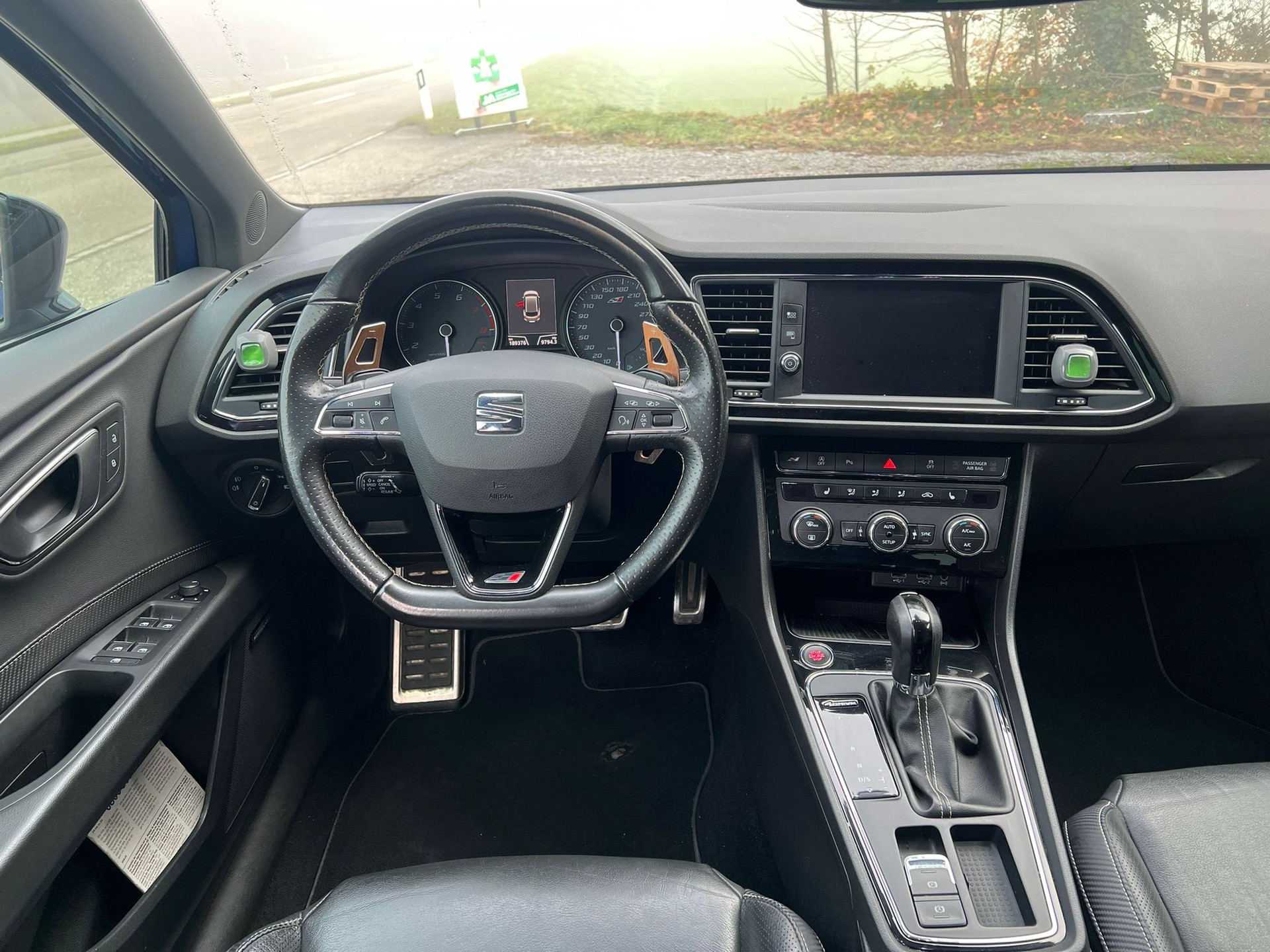 SEAT Leon ST 2.0 TSI Cupra 300 4 Drive DSG-image-3