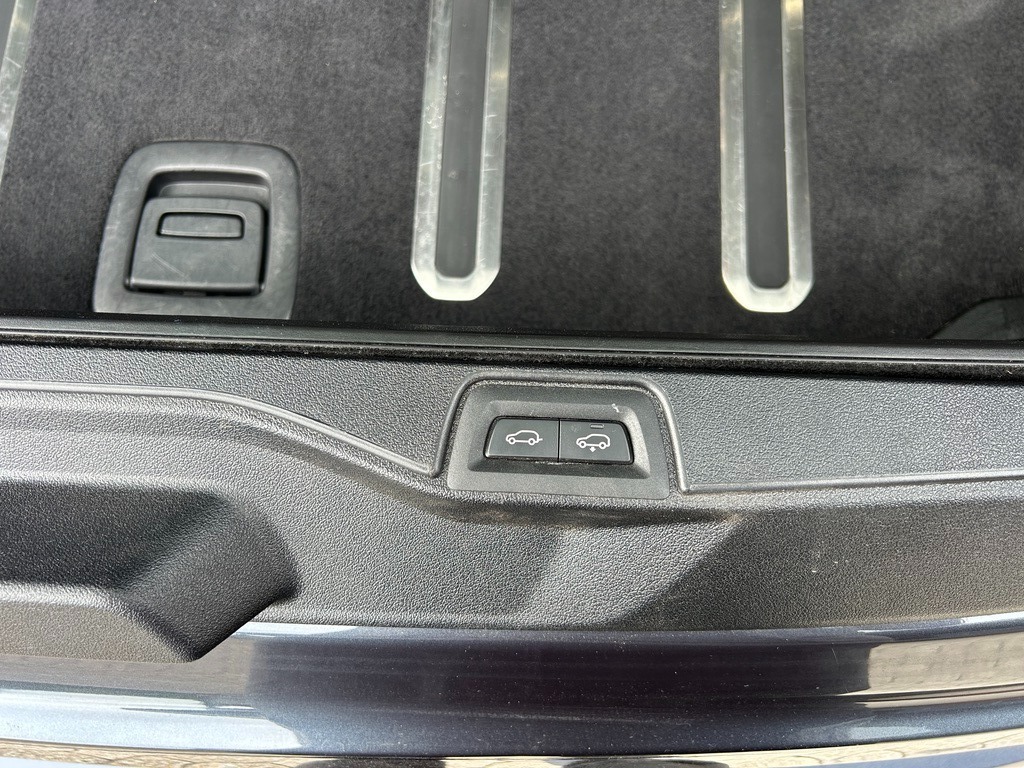 BMW X5 xDrive 48V 40d M Sport Steptronic-image-25