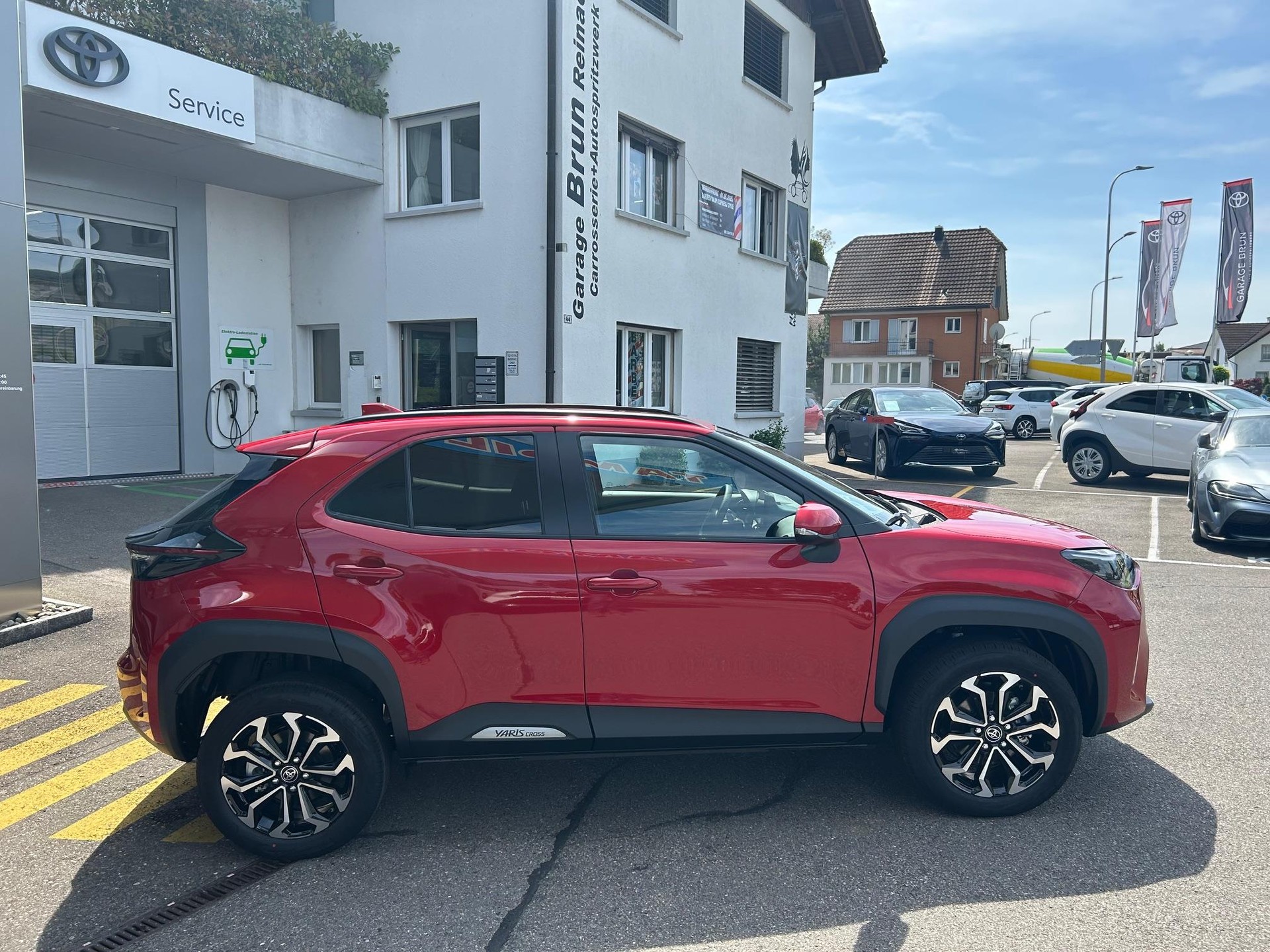 TOYOTA Yaris Cross 1.5 VVT-i HSD Trend AWD-i-image-5