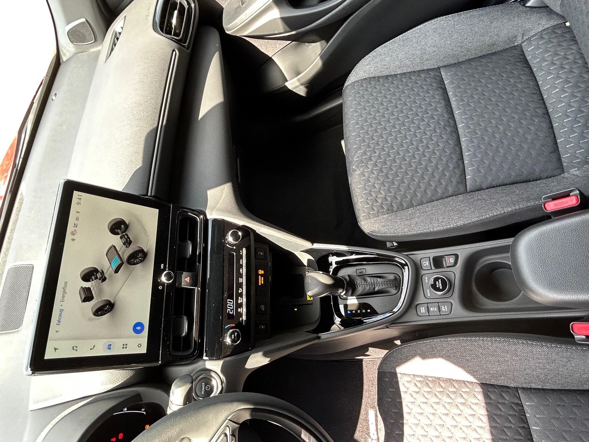 TOYOTA Yaris Cross 1.5 VVT-i HSD Trend AWD-i-image-15