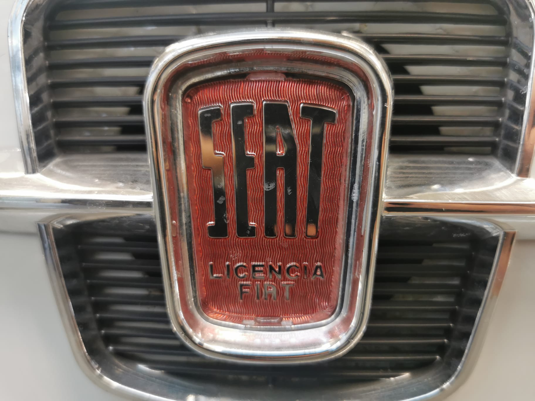 SEAT 600E-image-8