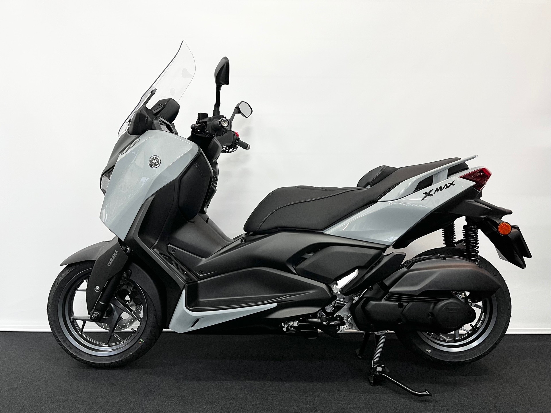 YAMAHA X-Max YP 125 Tech Max-image-1