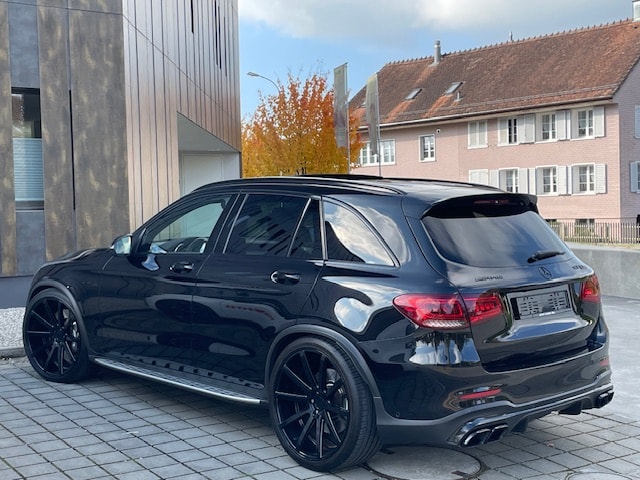 MERCEDES-BENZ GLC 63 AMG 4Matic 9G-Tronic-image-11