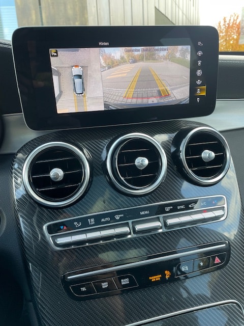MERCEDES-BENZ GLC 63 AMG 4Matic 9G-Tronic-image-18