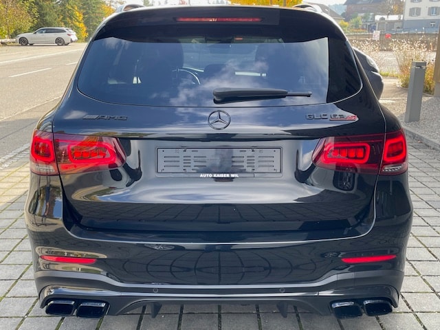 MERCEDES-BENZ GLC 63 AMG 4Matic 9G-Tronic-image-7