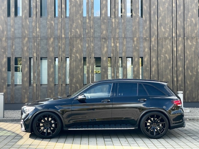 MERCEDES-BENZ GLC 63 AMG 4Matic 9G-Tronic-image-4