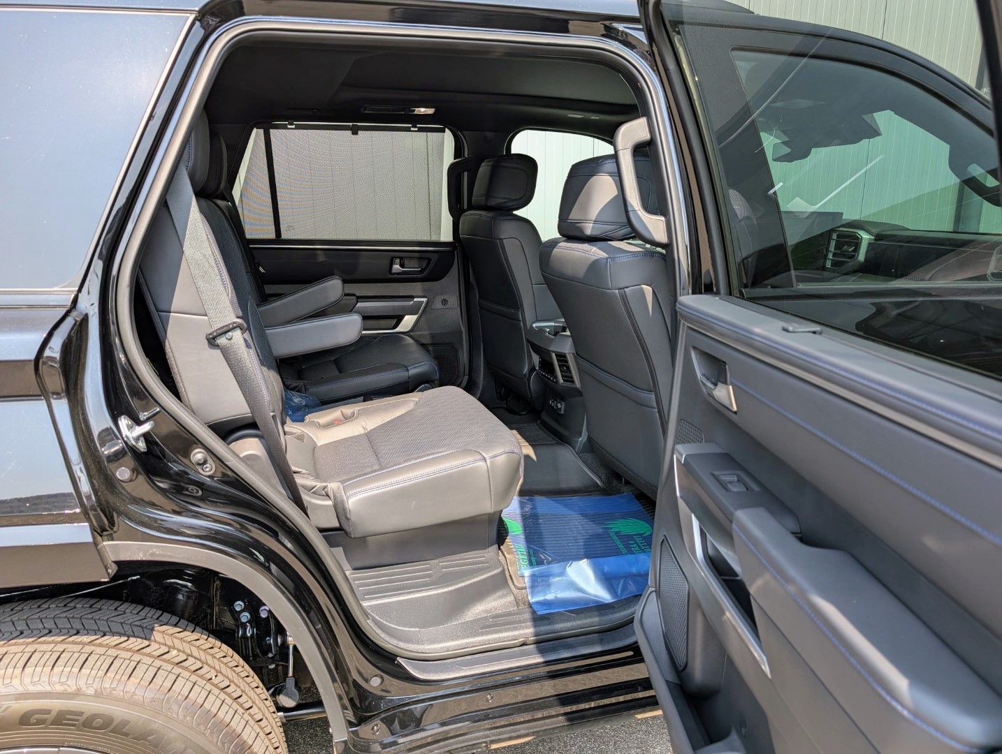 TOYOTA SEQUOIA Platinum Hybrid 4WD 2025-image-16