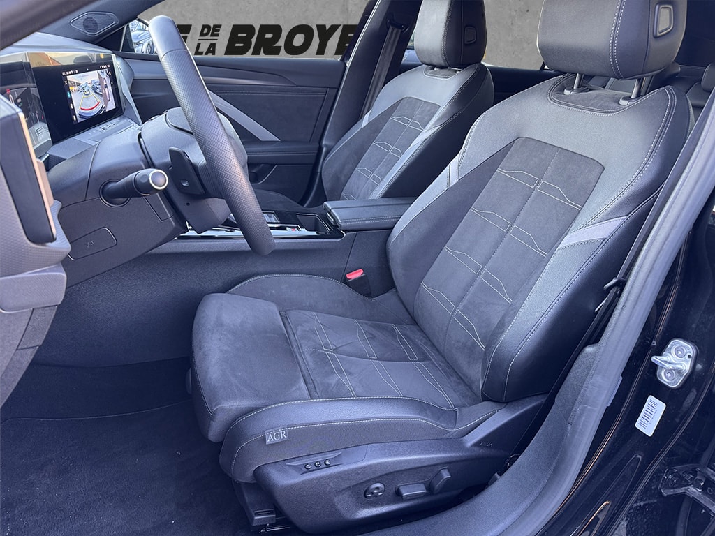 OPEL Astra Sports Tourer 1.6 T PHEV Ultimate-image-8
