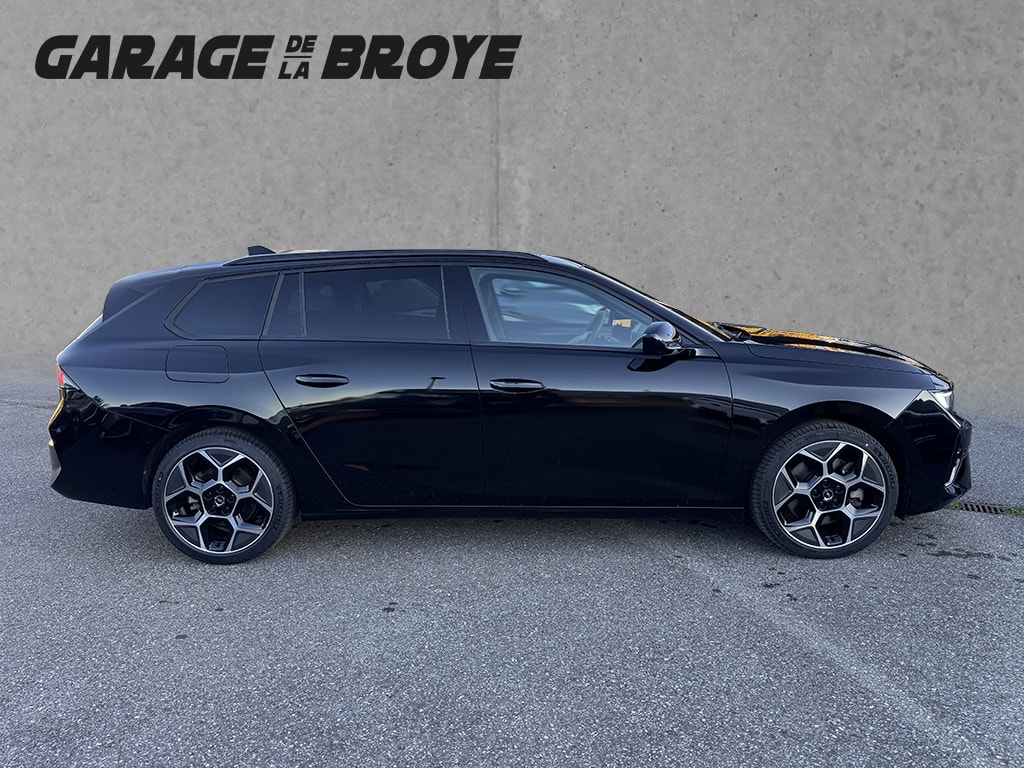 OPEL Astra Sports Tourer 1.6 T PHEV Ultimate-image-1