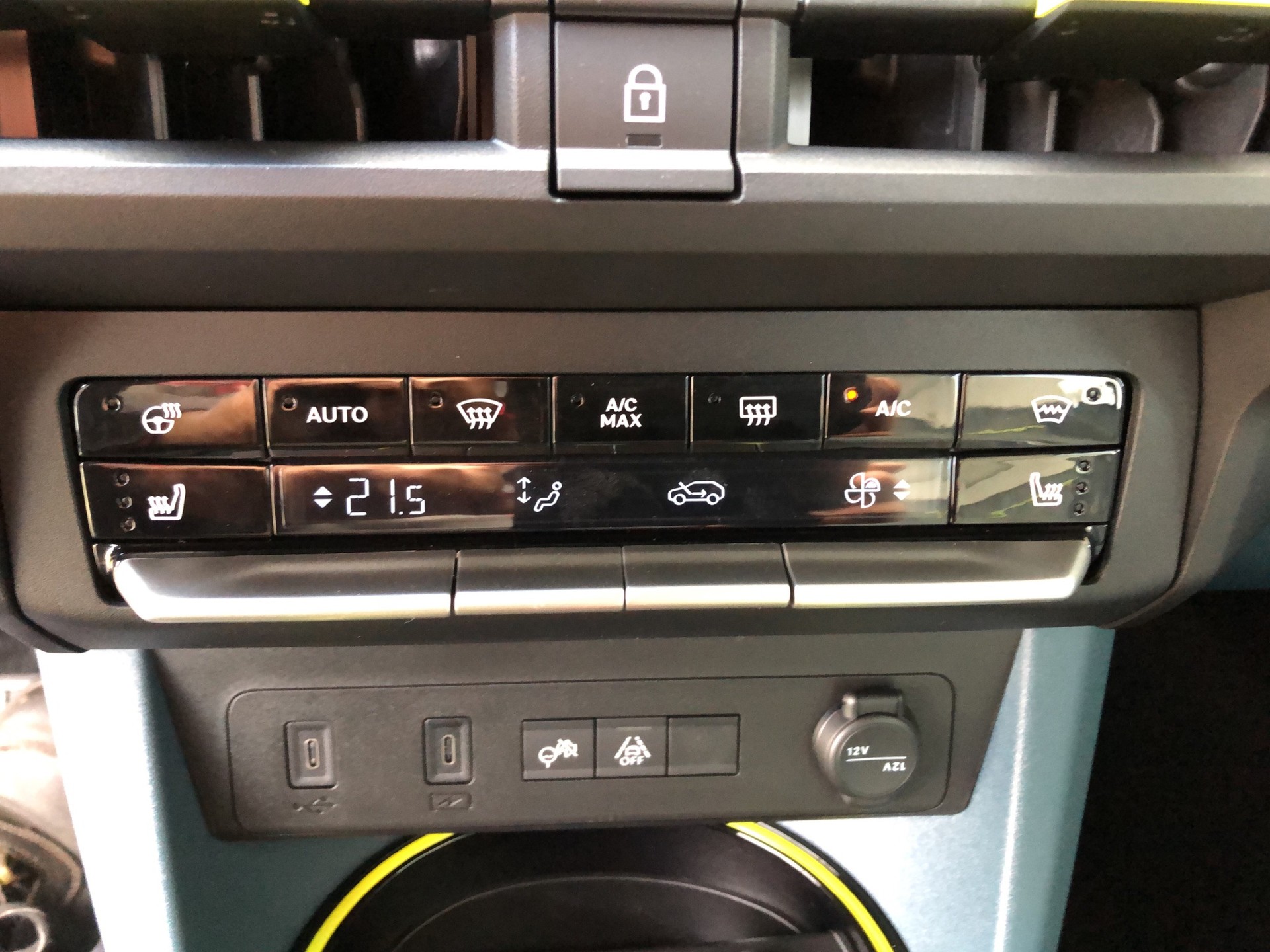 FIAT Grande Panda MHEV La Prima-image-12