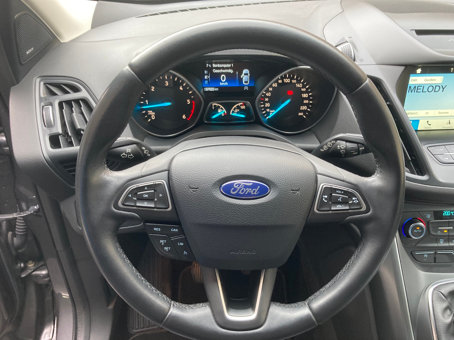 FORD Kuga 2.0 TDCi Business 4WD-image-7