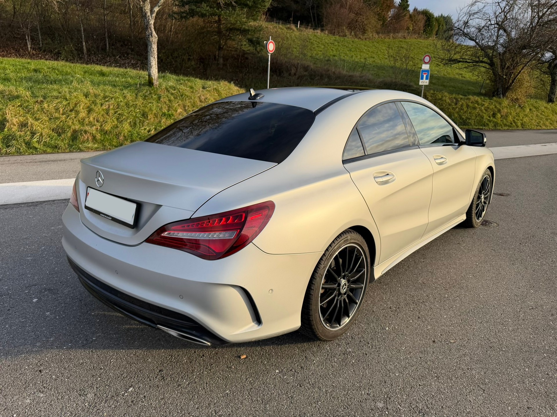 MERCEDES-BENZ CLA 220 AMG line 4Matic 7G-DCT-image-2