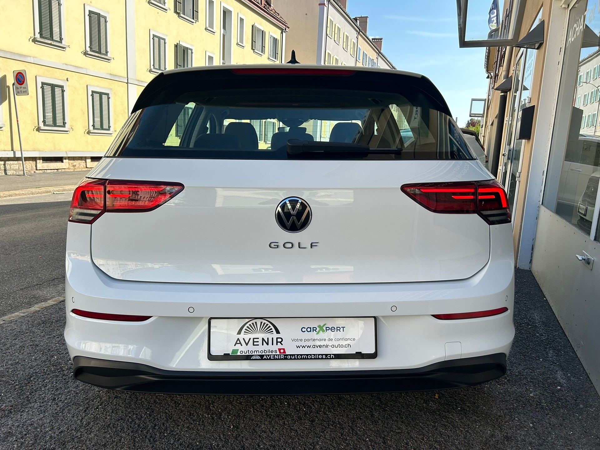 VW Golf VIII 1.0 TSI Life-image-5
