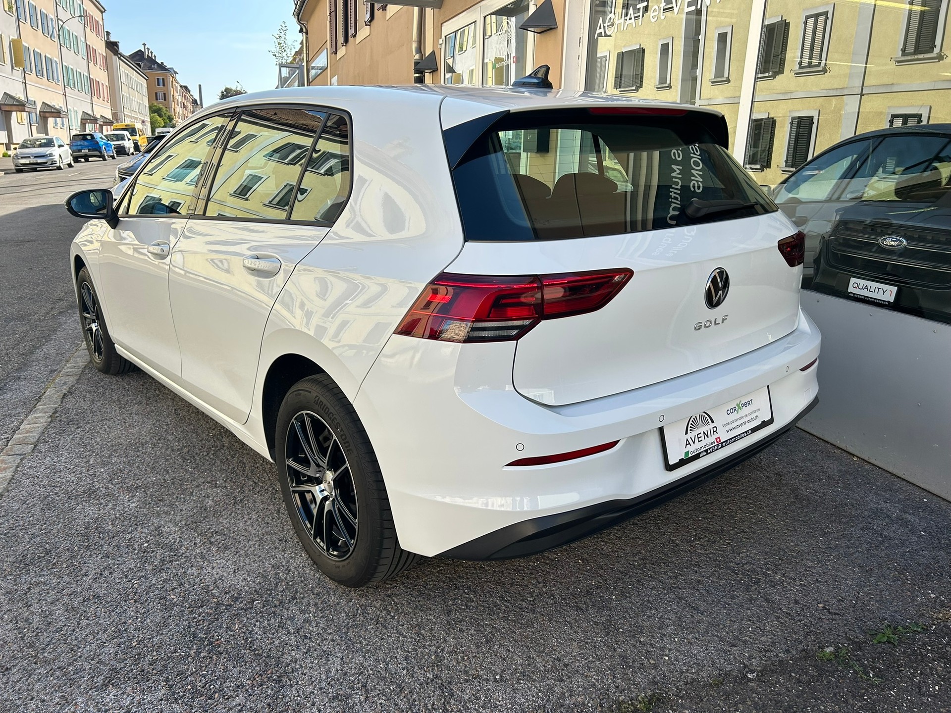 VW Golf VIII 1.0 TSI Life-image-2