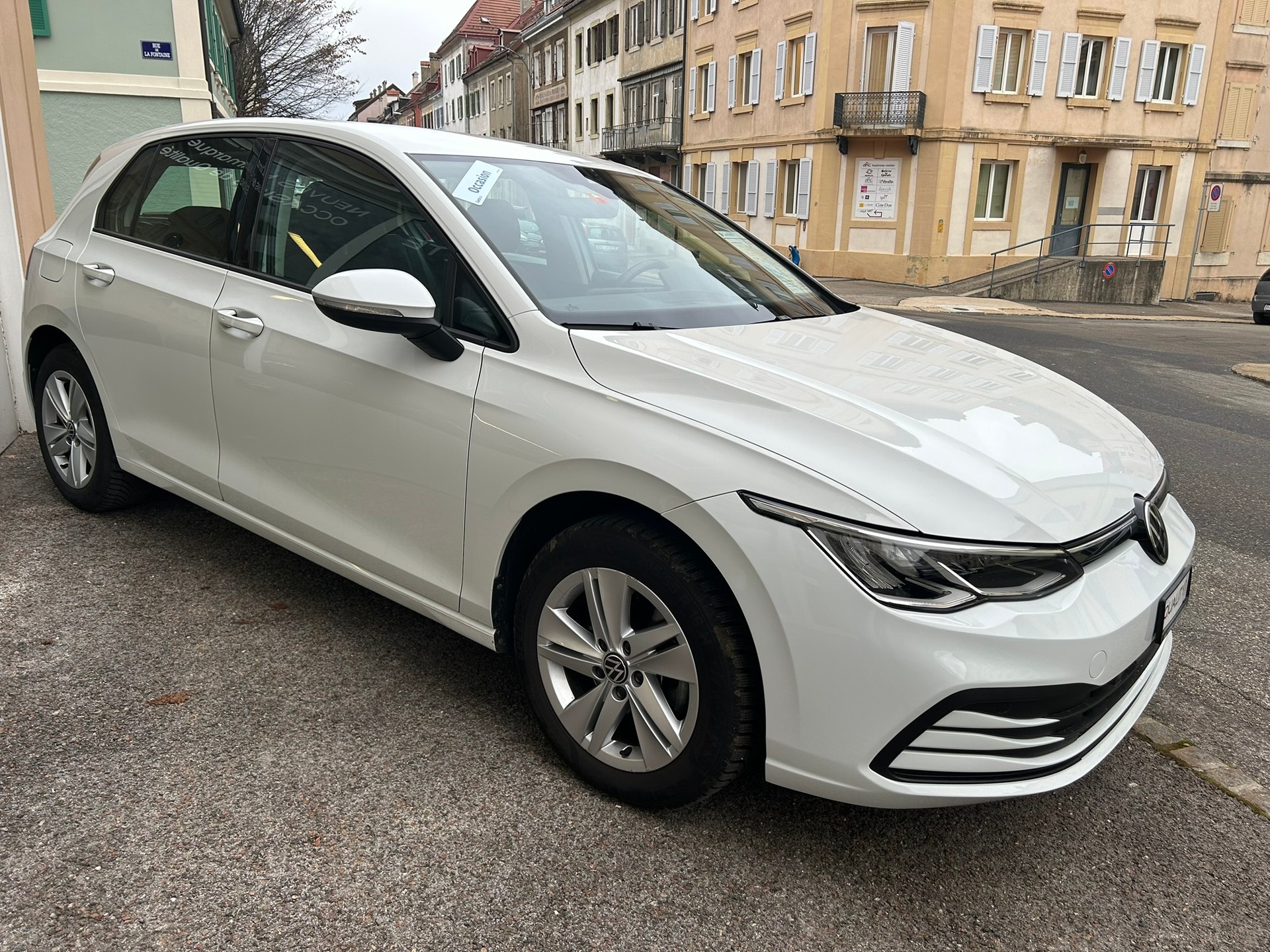 VW Golf VIII 1.0 TSI Life-image-5