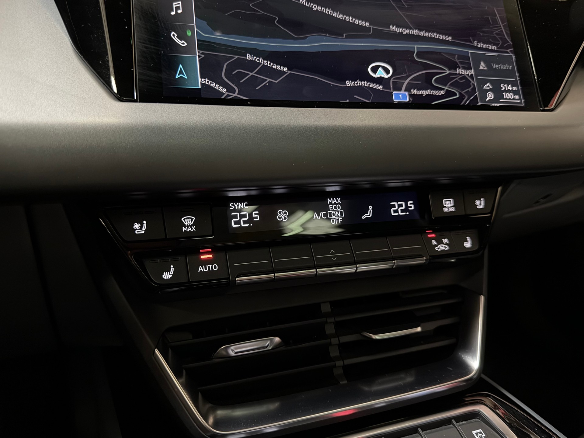 AUDI e-tron GT quattro-image-18