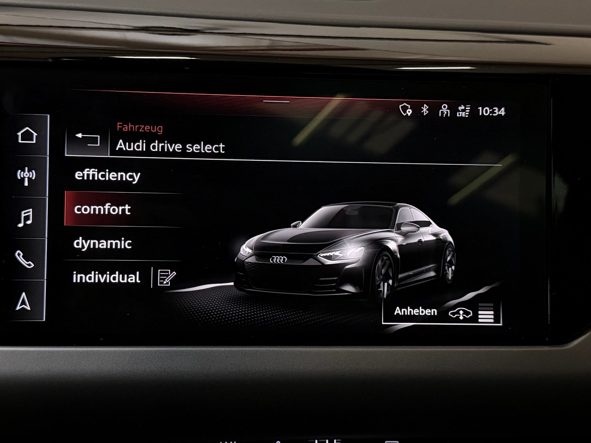 AUDI e-tron GT quattro-image-26