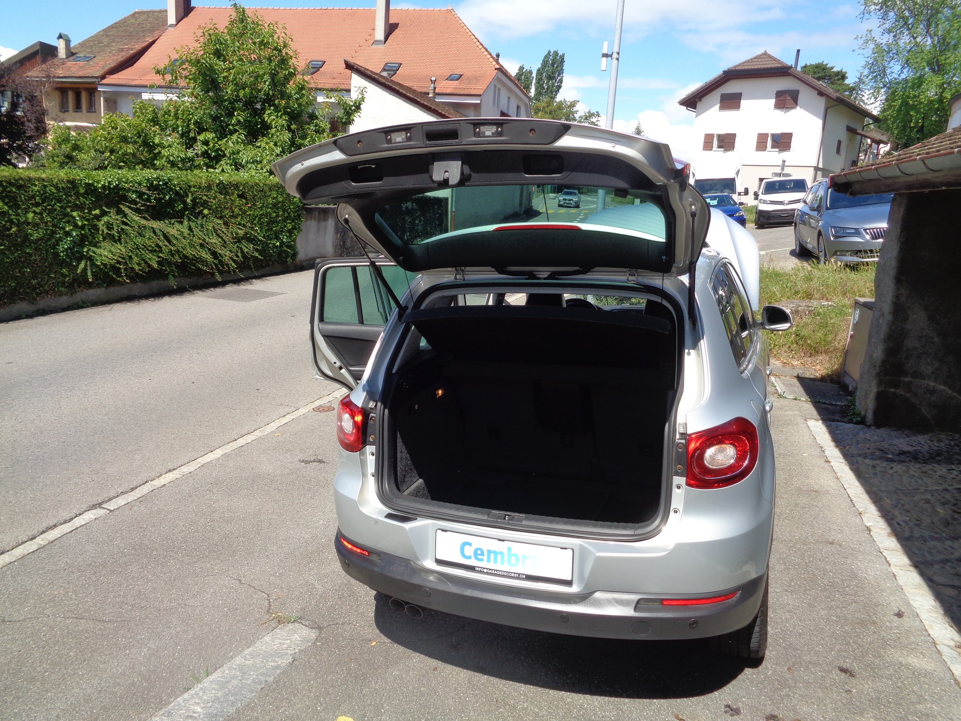 VW Tiguan 2.0 TDI Track&Field Tiptronic-image-9