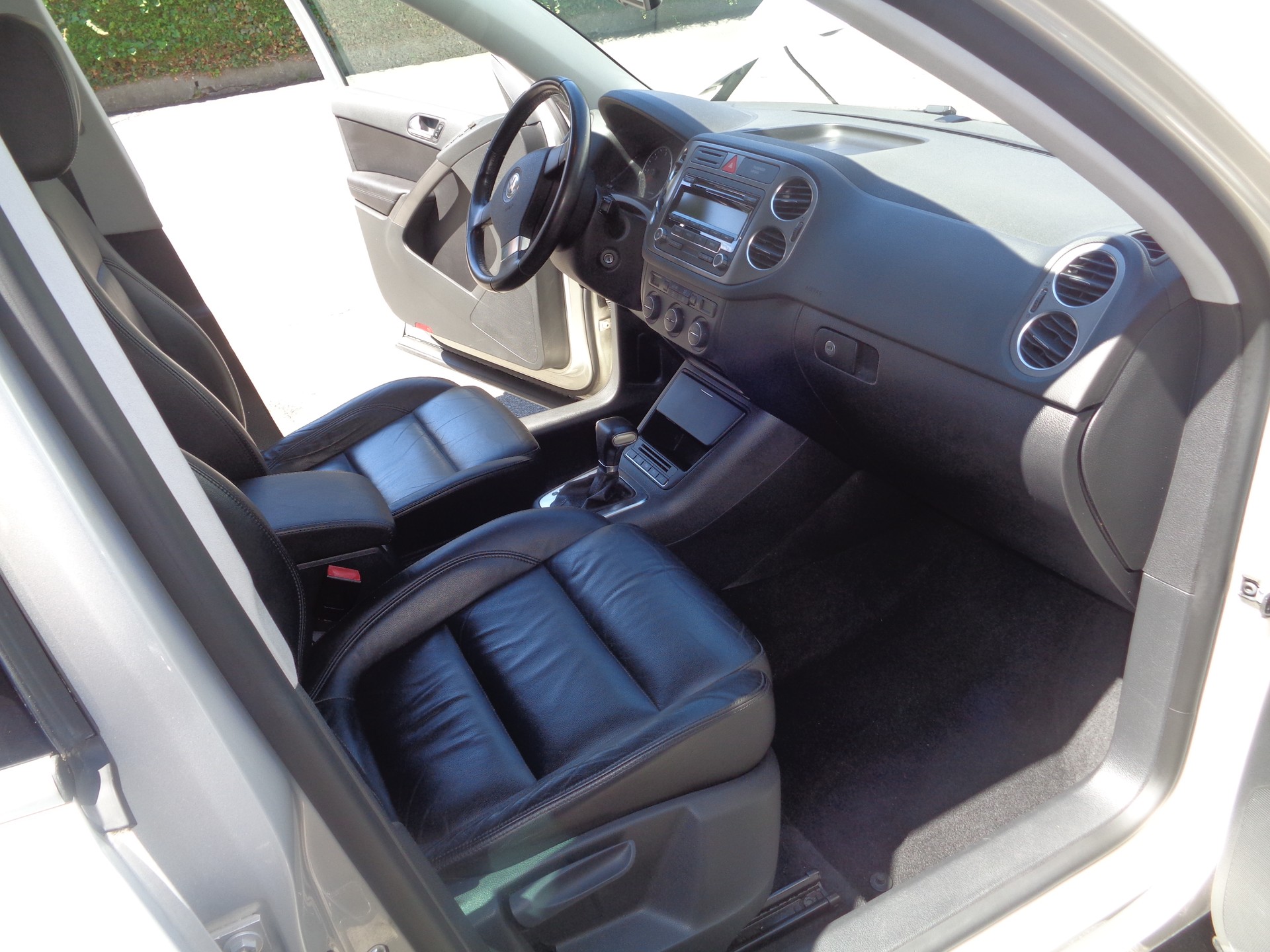 VW Tiguan 2.0 TDI Track&Field Tiptronic-image-11