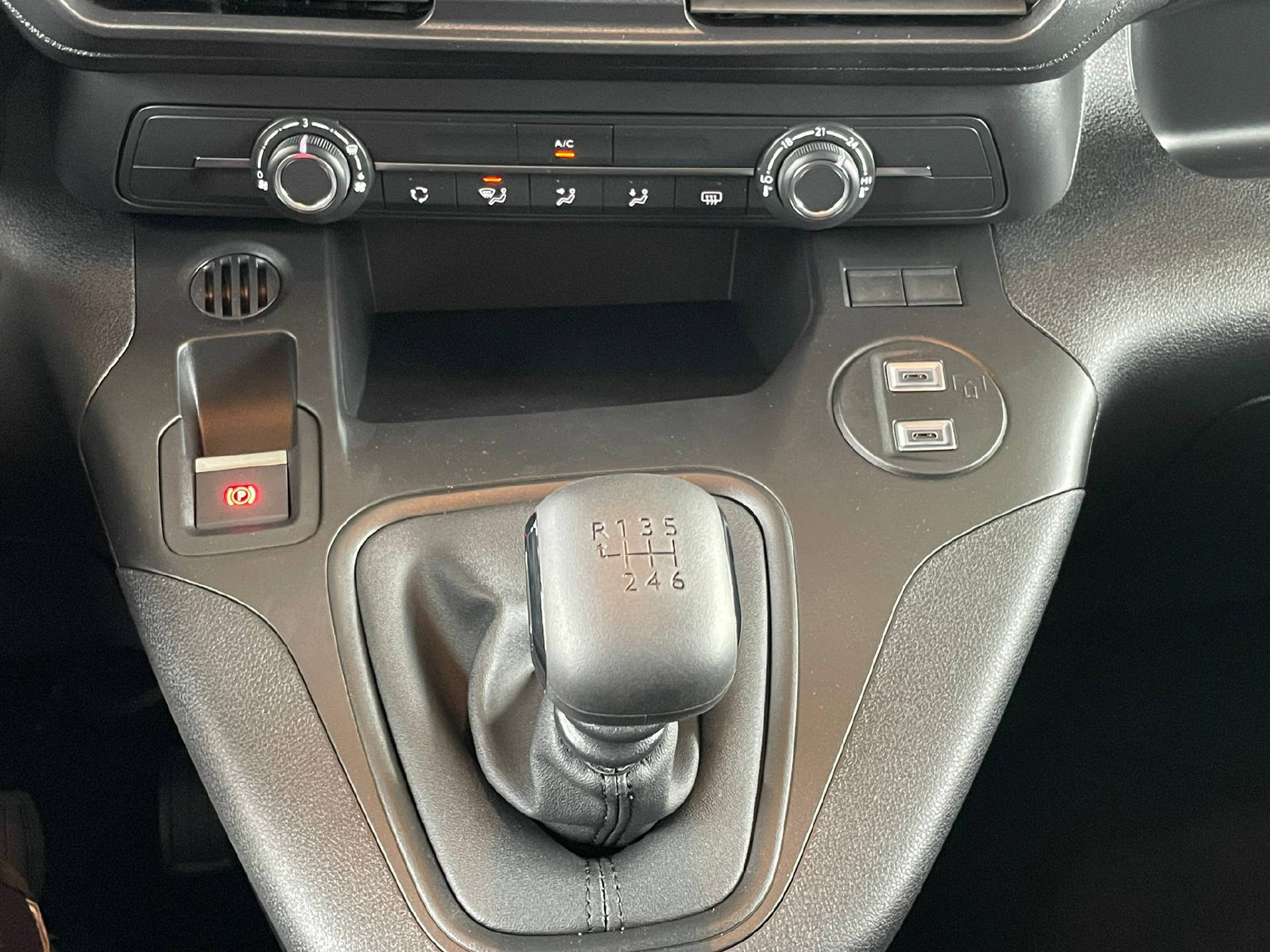FIAT Doblo Kaw. L2 1.5 BlueHDI 100-image-6